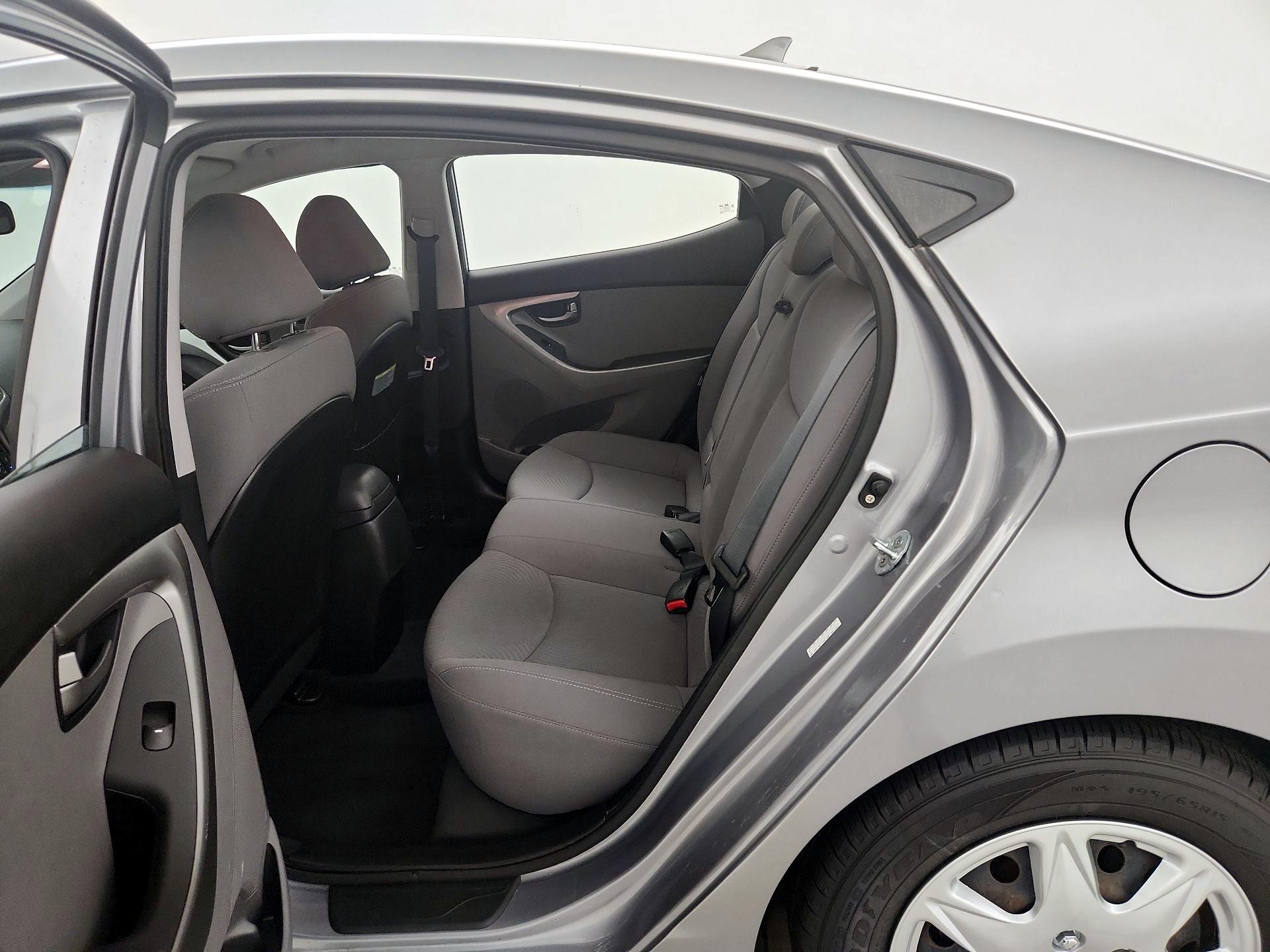 Thumbnail: 2016 Hyundai Elantra - 18