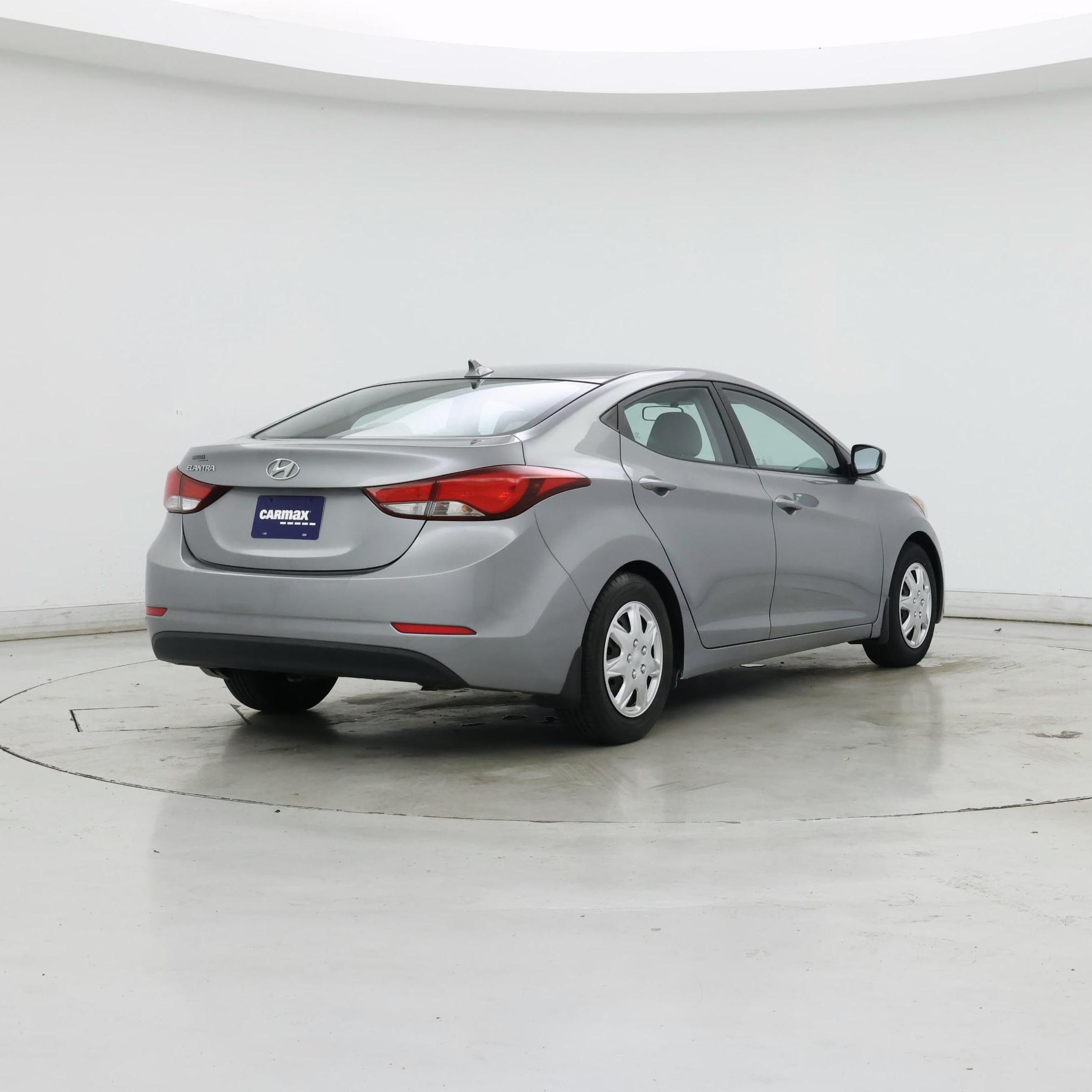 Thumbnail: 2016 Hyundai Elantra - 8
