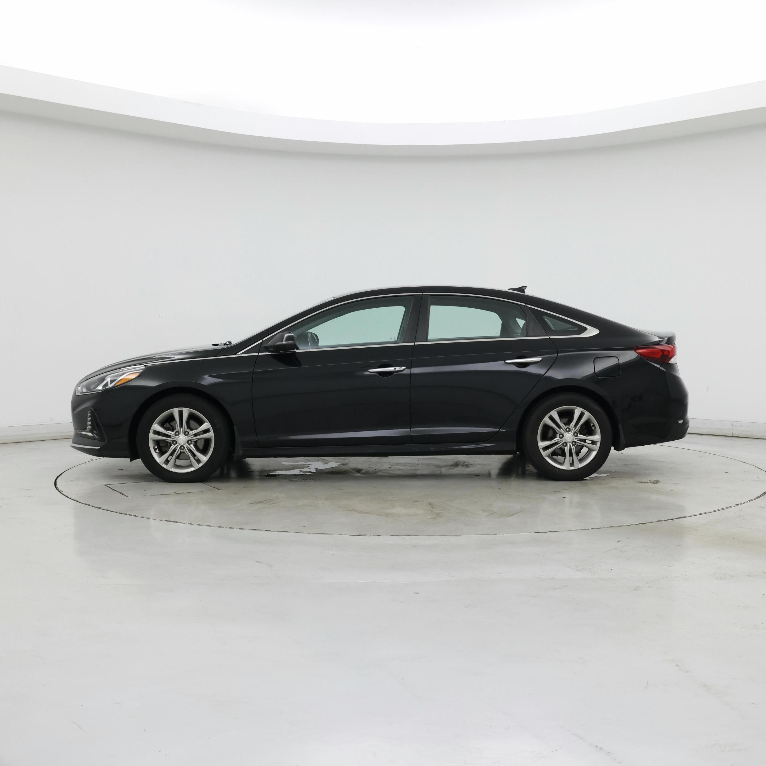 Thumbnail: 2018 Hyundai Sonata - 3