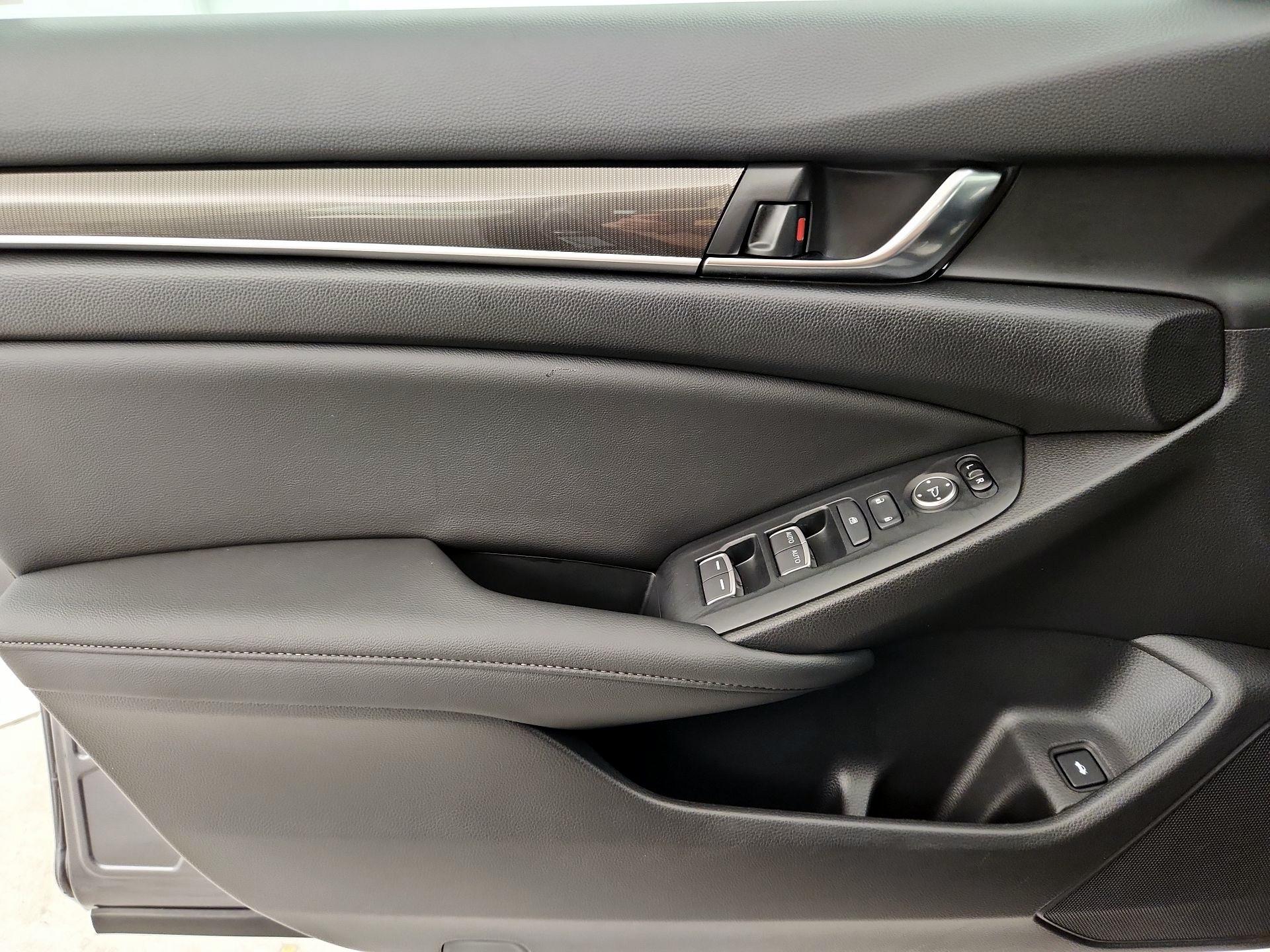 Thumbnail: 2020 Honda Accord - 12