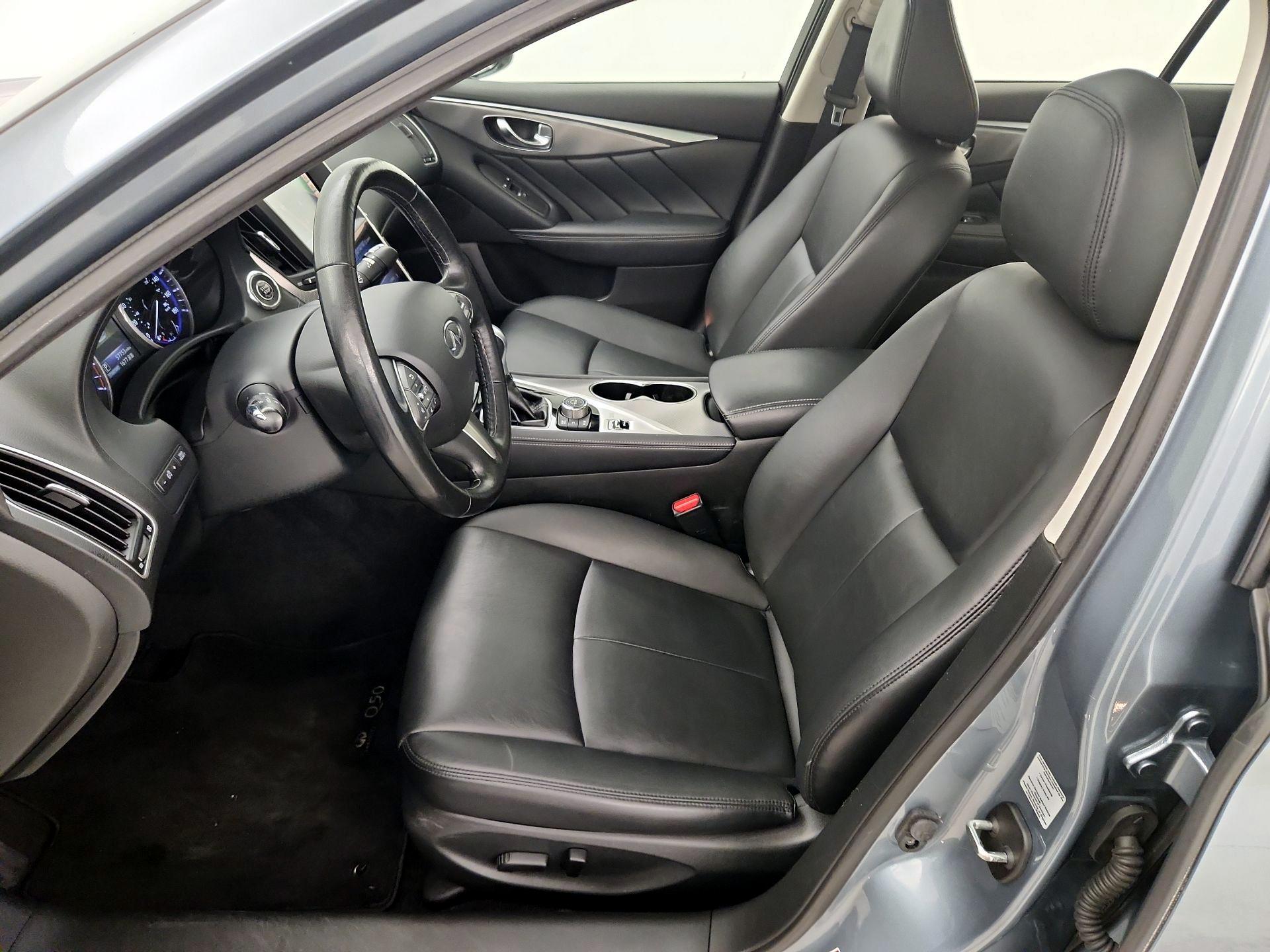 Thumbnail: 2015 INFINITI Q50 - 11