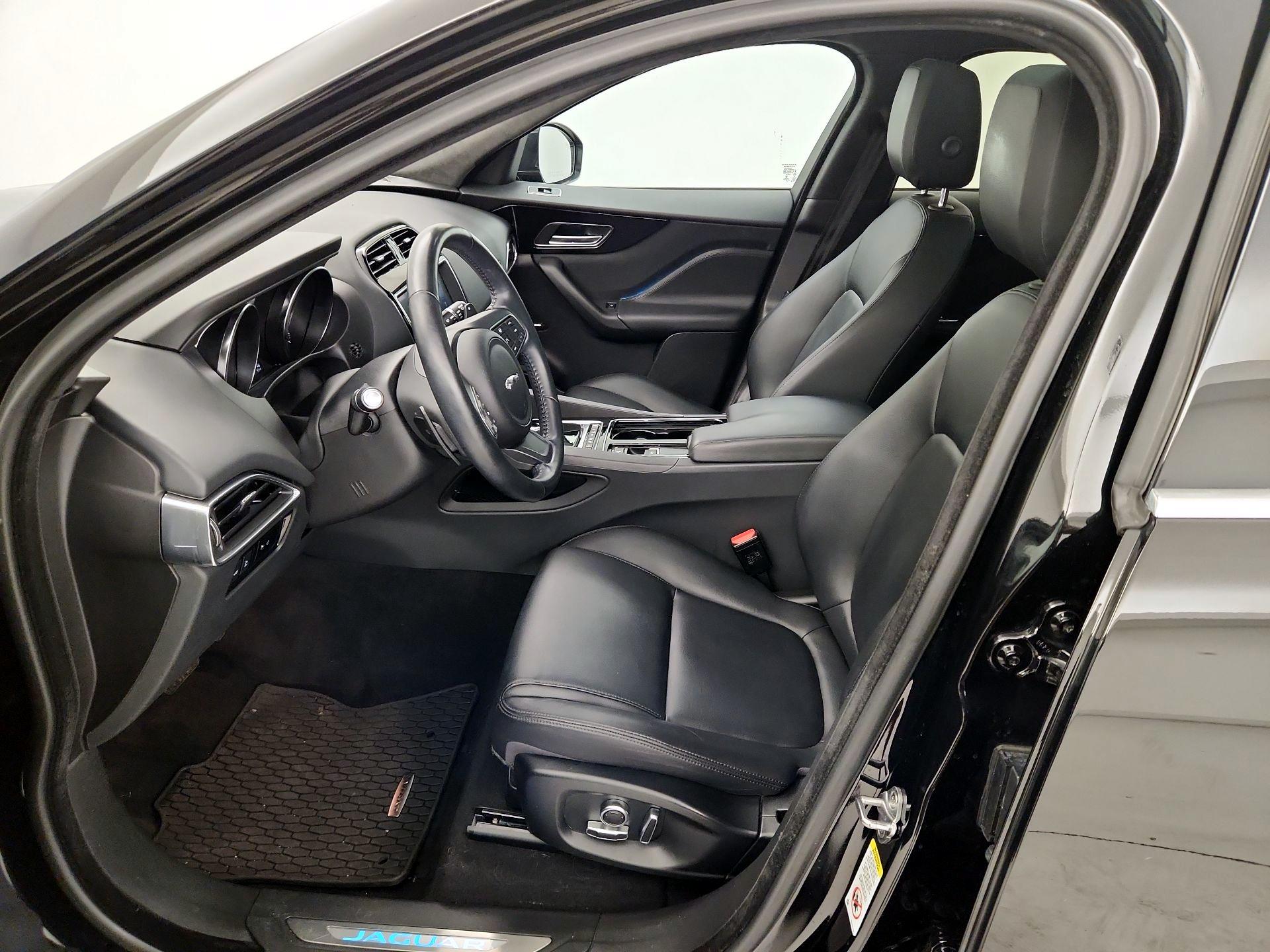 Thumbnail: 2020 Jaguar F-Pace - 11