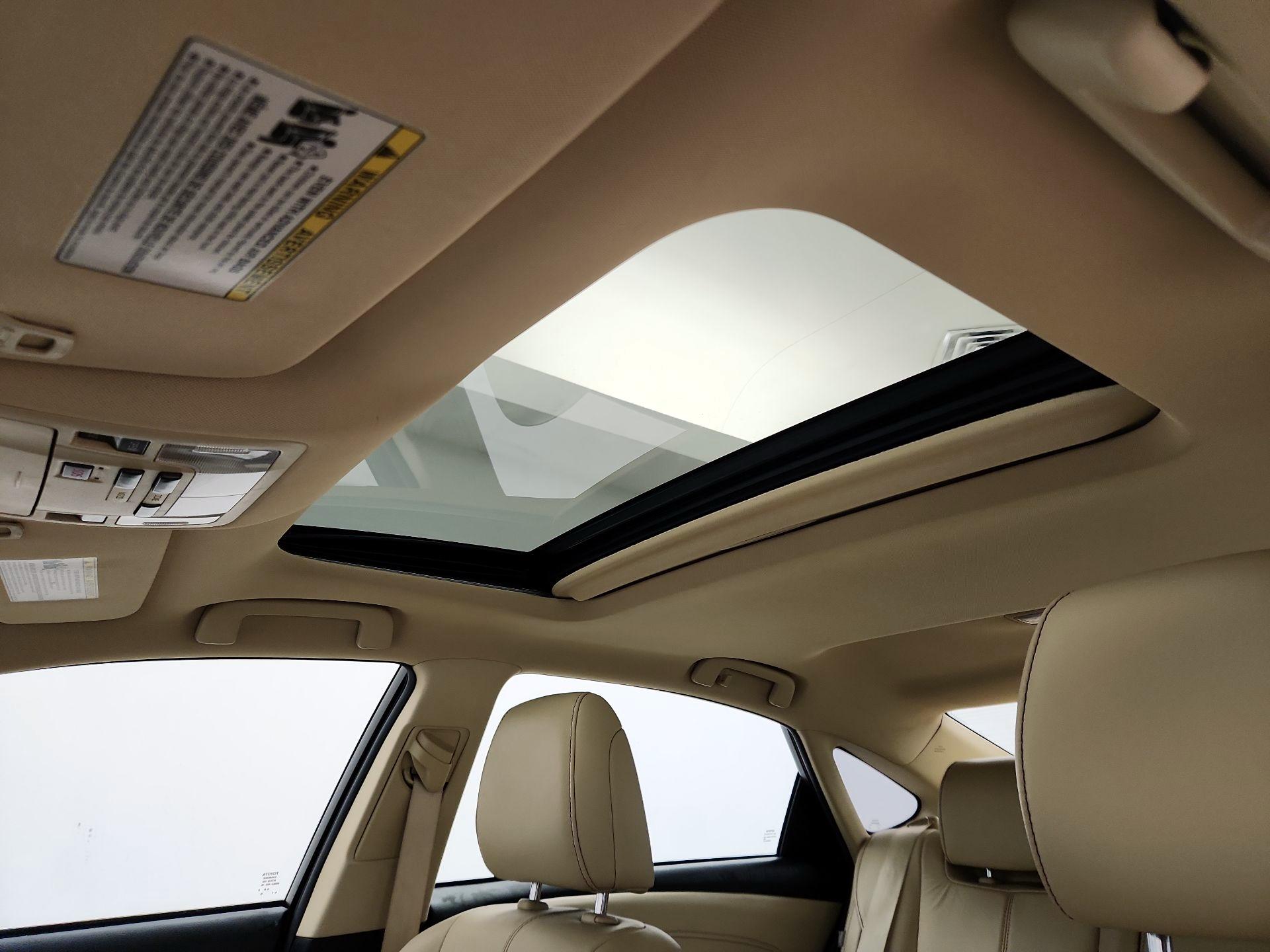 Thumbnail: 2014 Toyota Avalon - 20