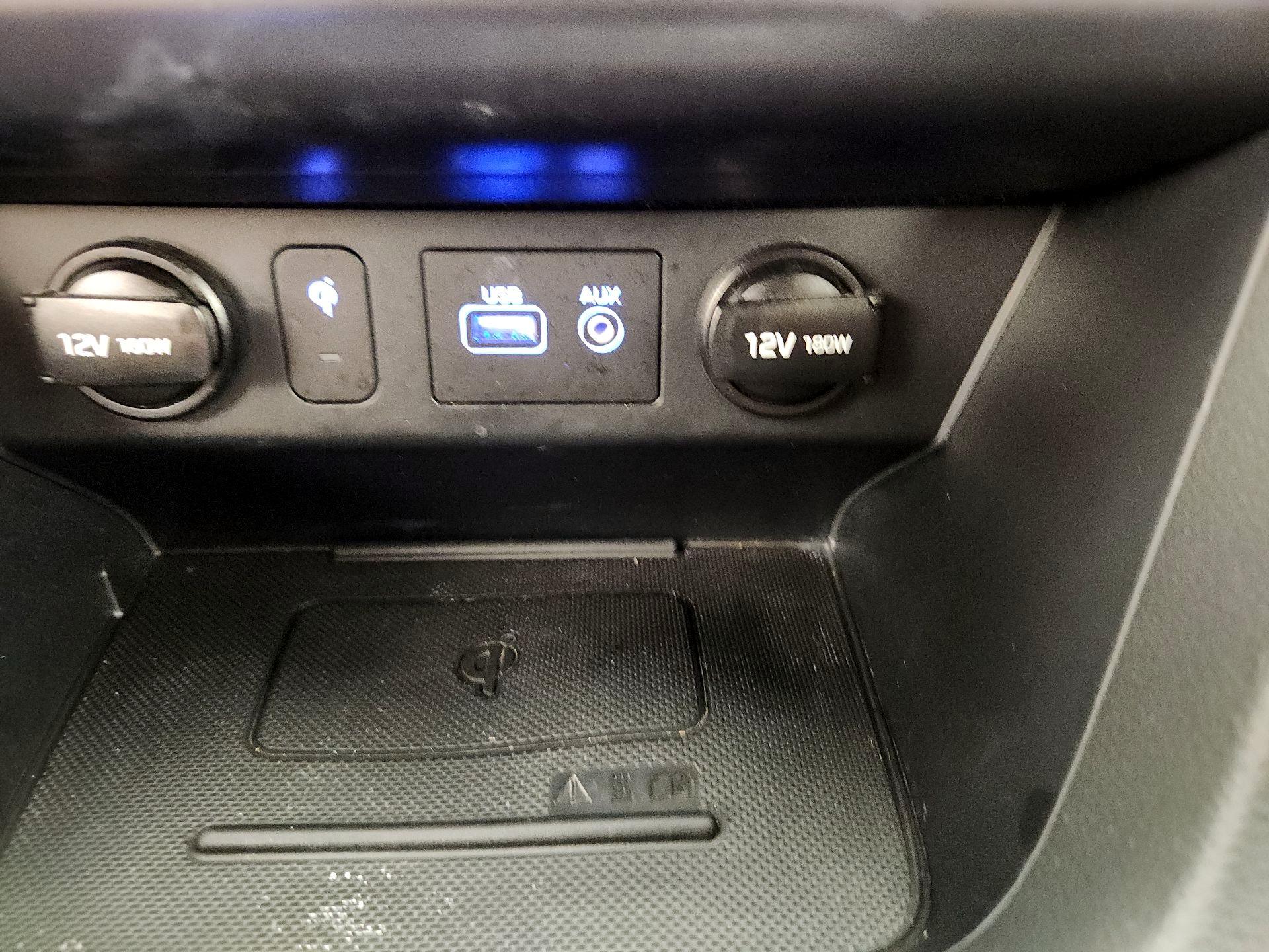 Thumbnail: 2019 Hyundai Sonata - 18