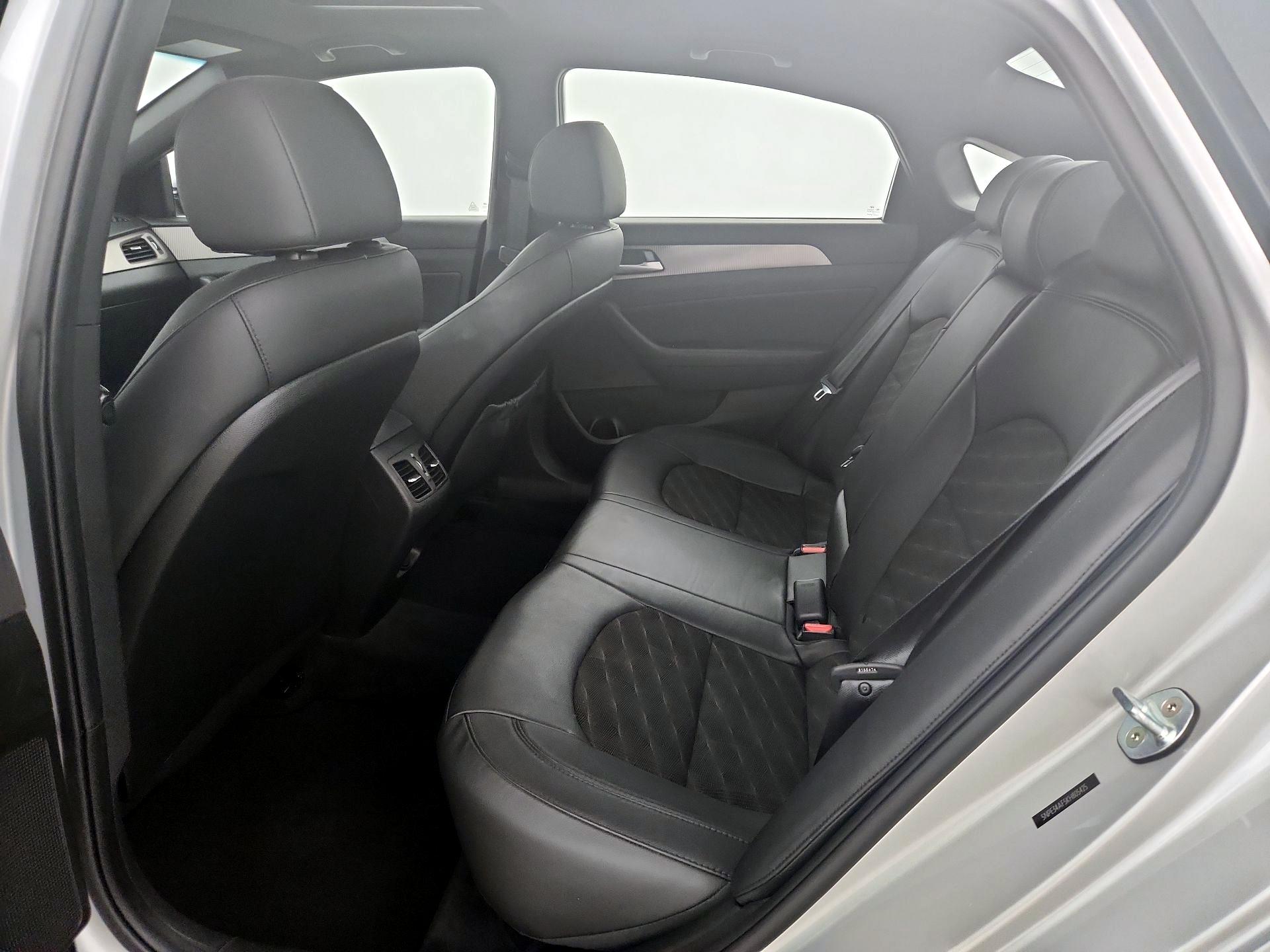 Thumbnail: 2019 Hyundai Sonata - 20