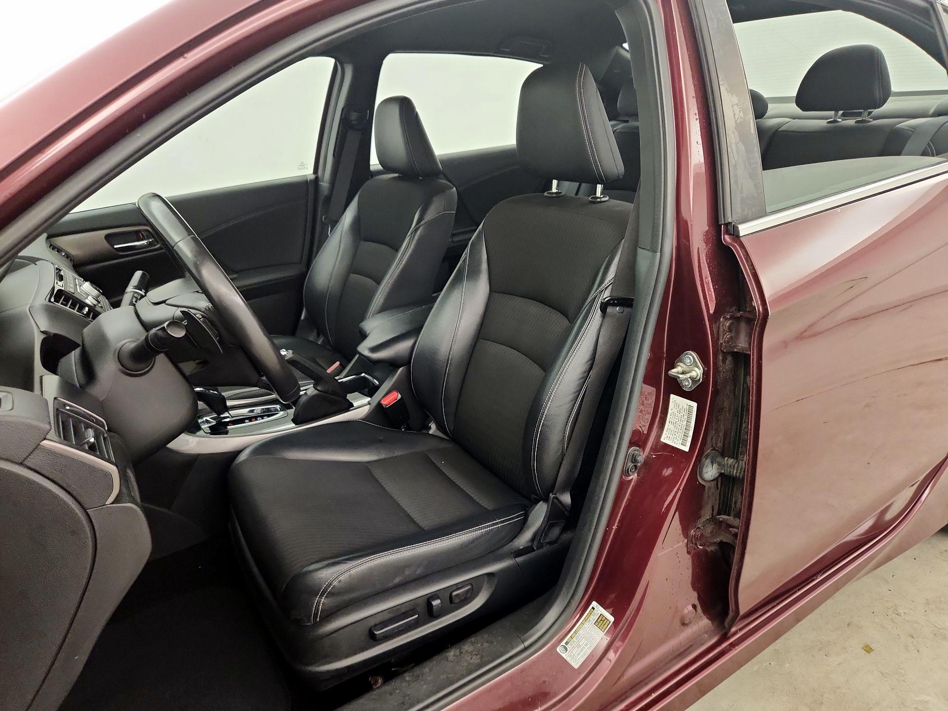 Thumbnail: 2016 Honda Accord - 11
