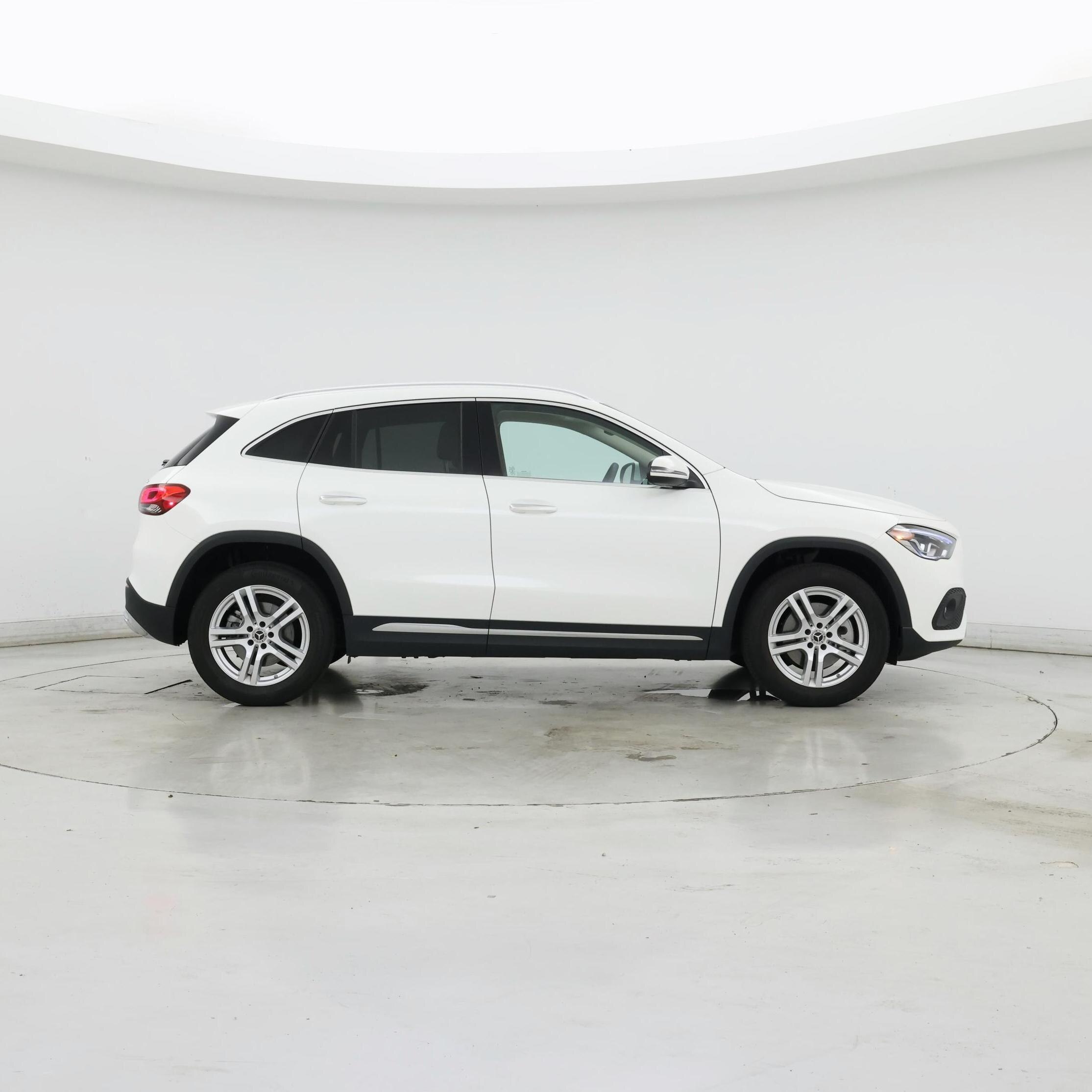 Thumbnail: 2023 Mercedes-Benz GLA - 7