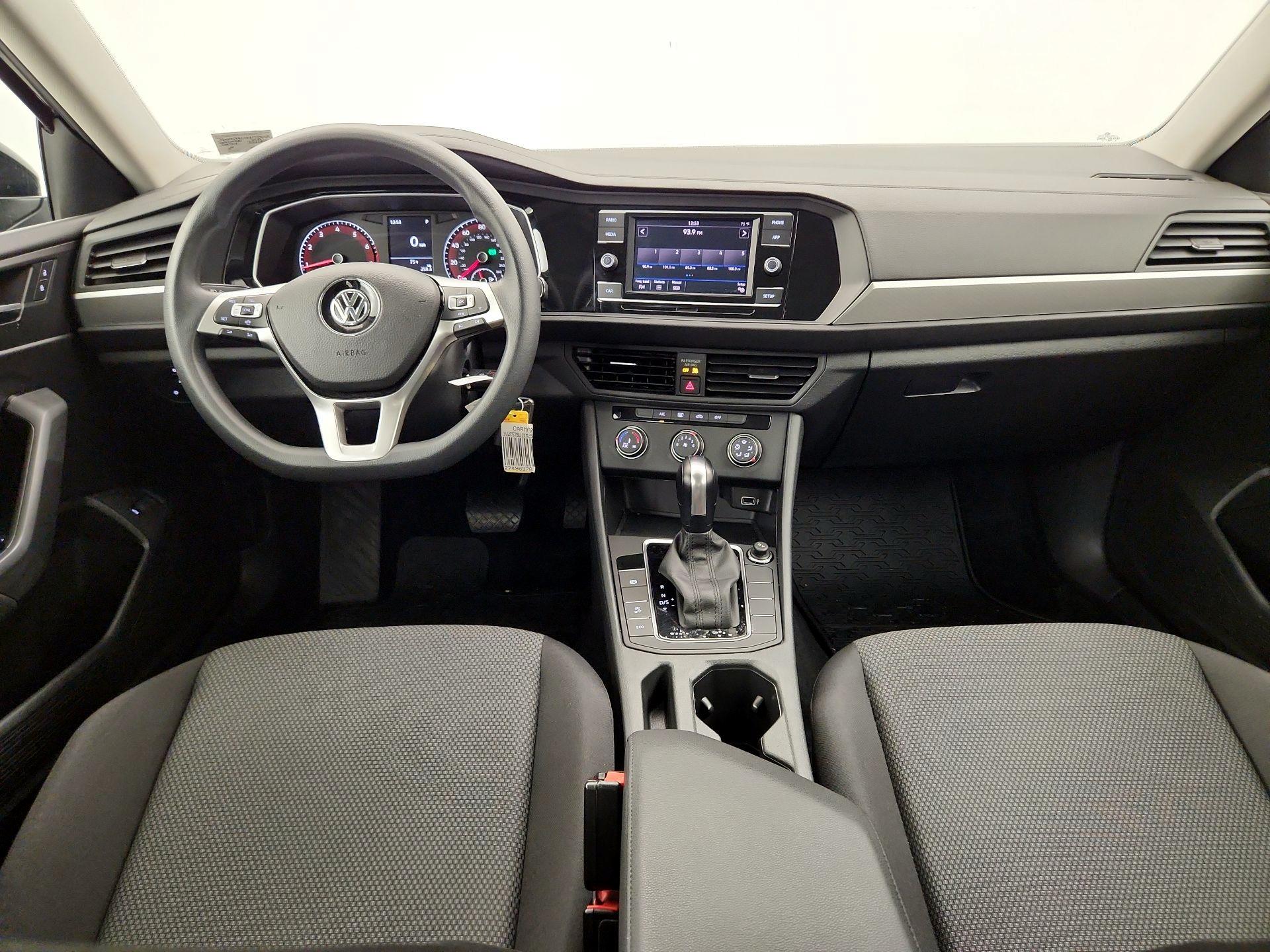 Thumbnail: 2019 Volkswagen Jetta - 9