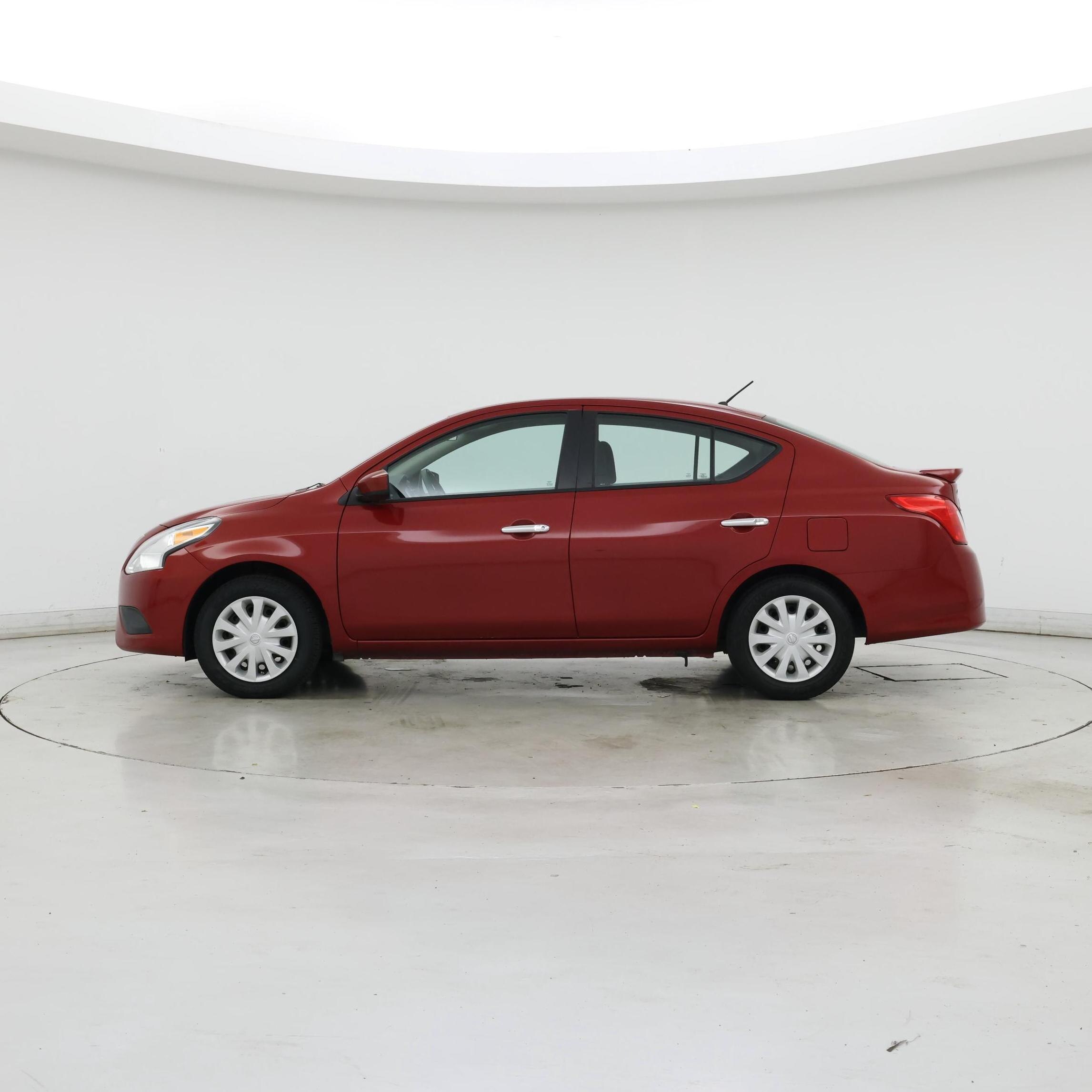 Thumbnail: 2015 Nissan Versa - 3