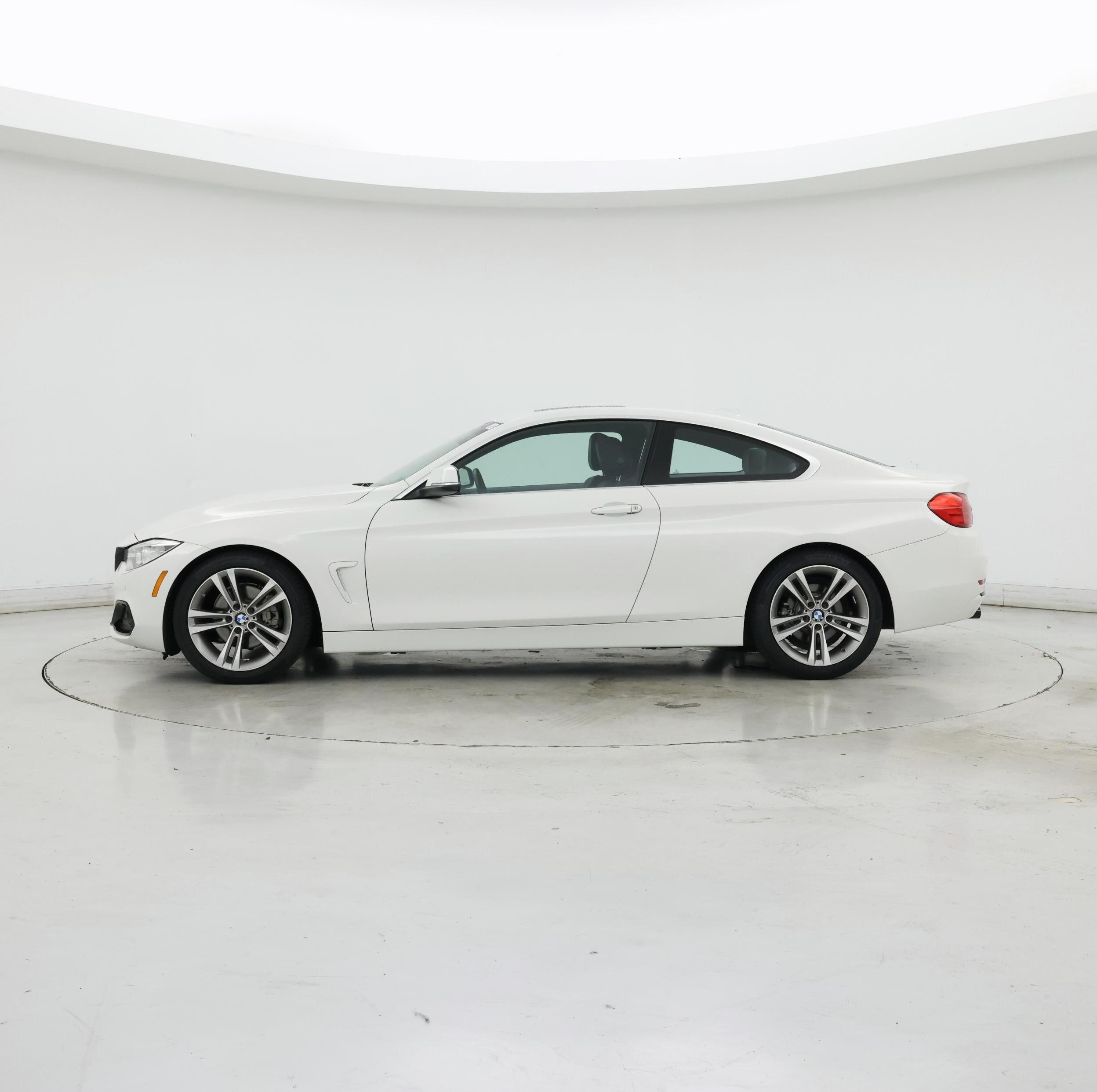 Thumbnail: 2016 BMW 4 Series - 3