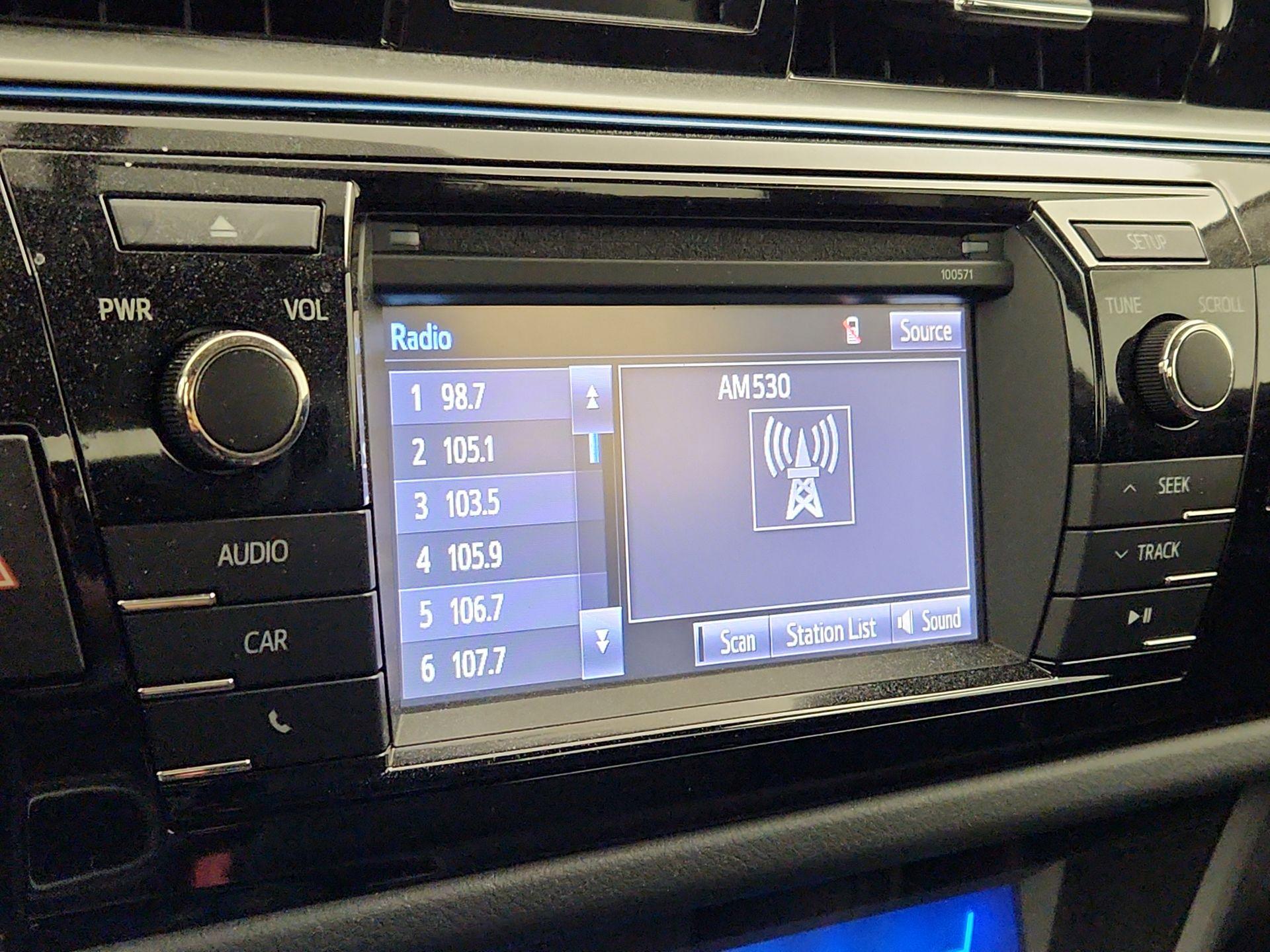 Thumbnail: 2016 Toyota Corolla - 15