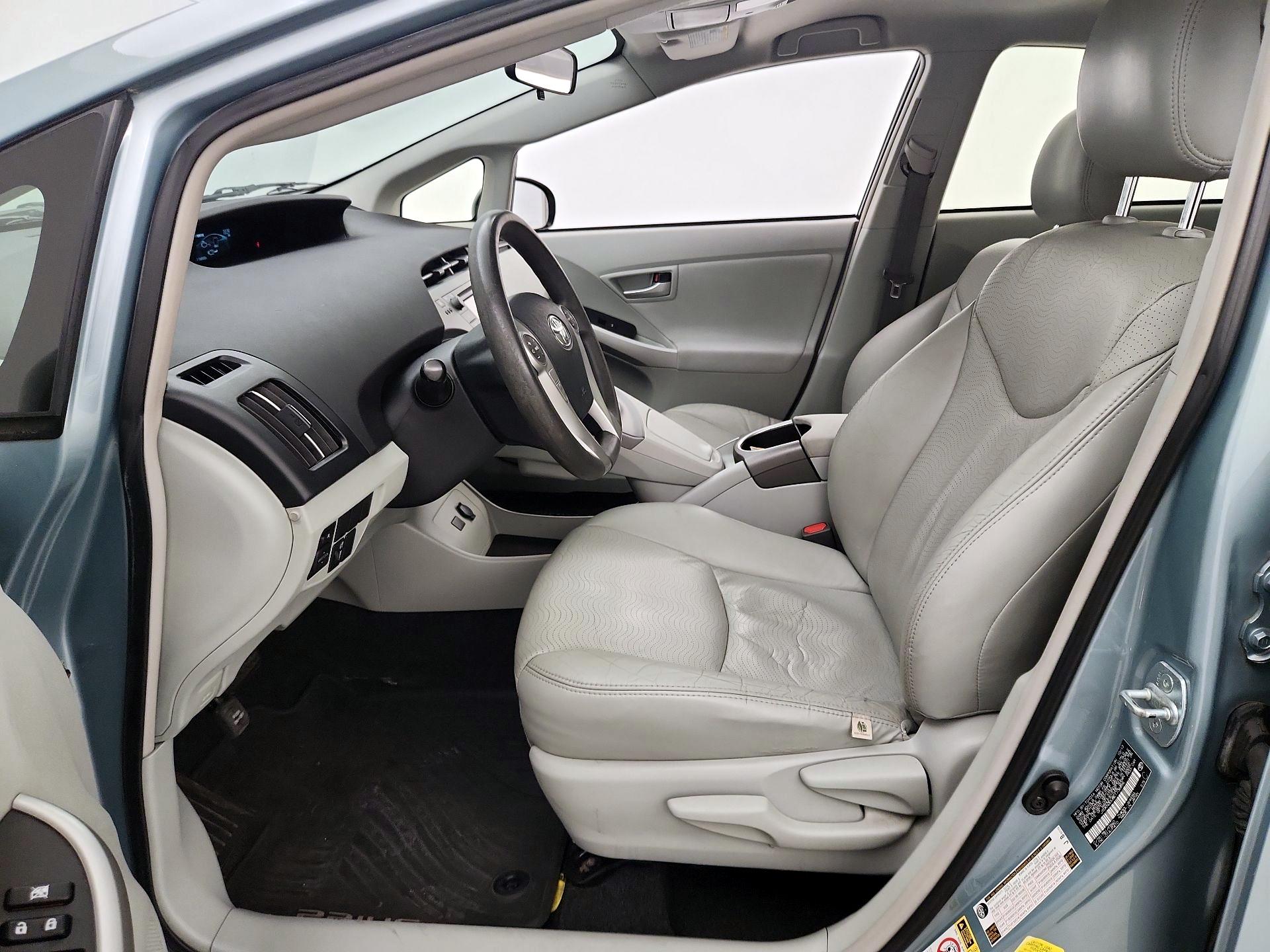 Thumbnail: 2014 Toyota Prius - 11
