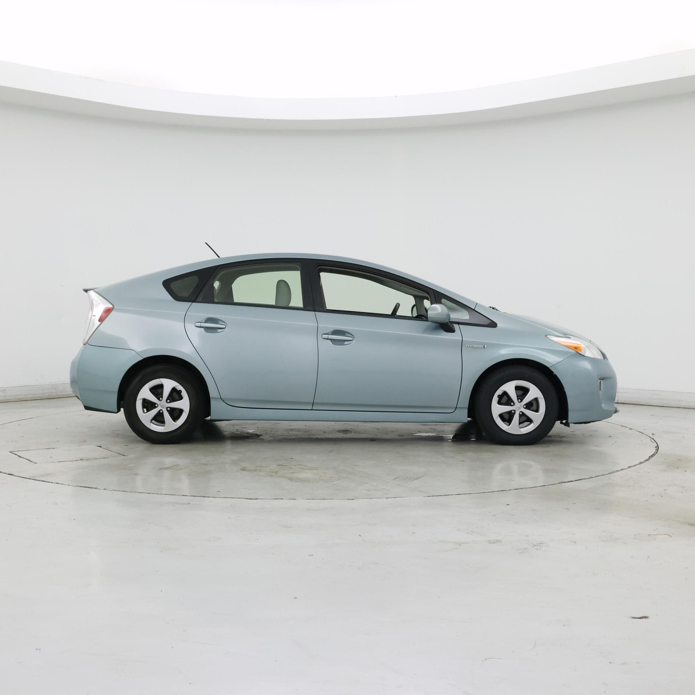 Thumbnail: 2014 Toyota Prius - 7