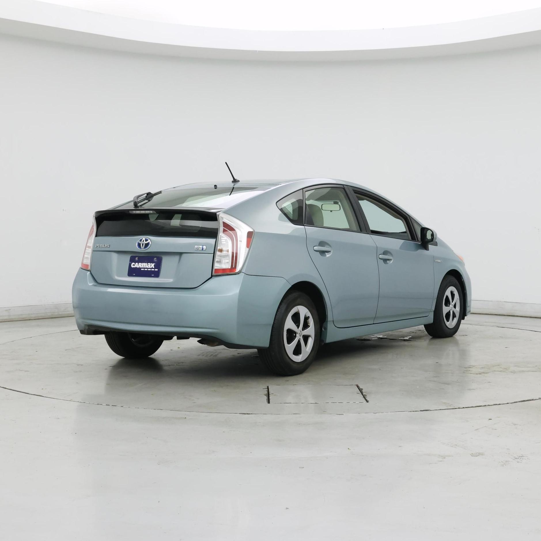 Thumbnail: 2014 Toyota Prius - 8