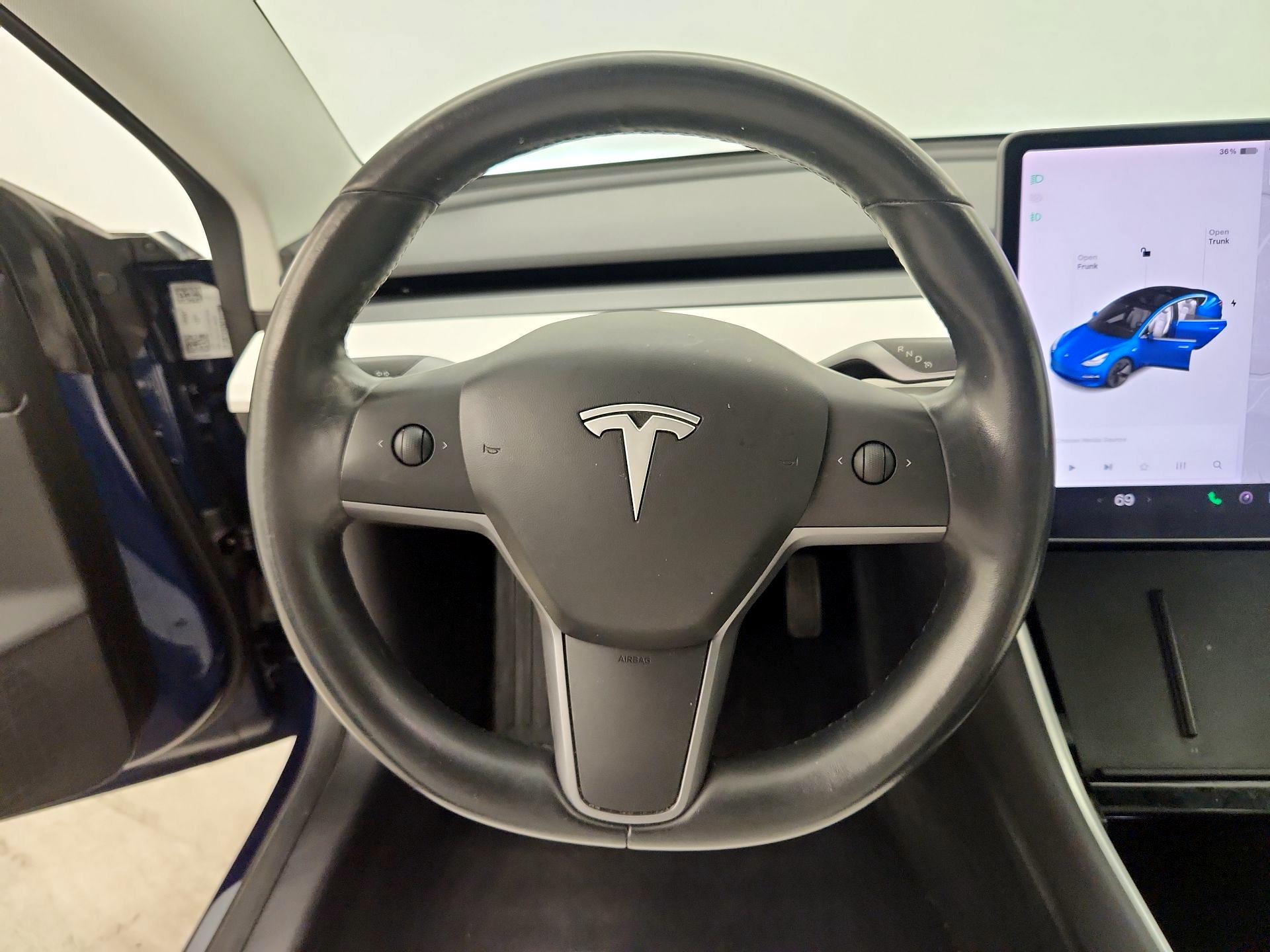 Thumbnail: 2019 Tesla Model 3 - 10