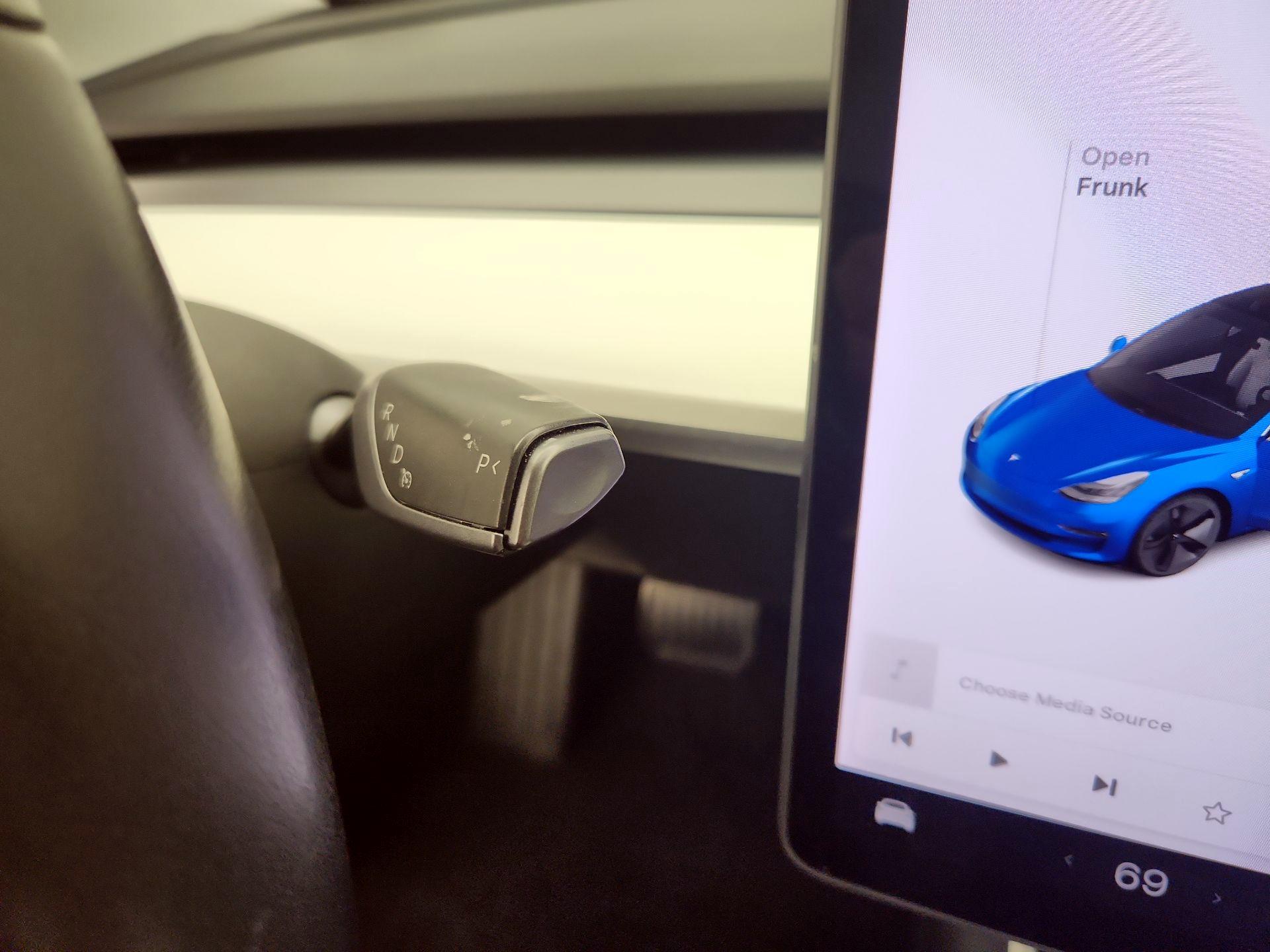 Thumbnail: 2019 Tesla Model 3 - 17