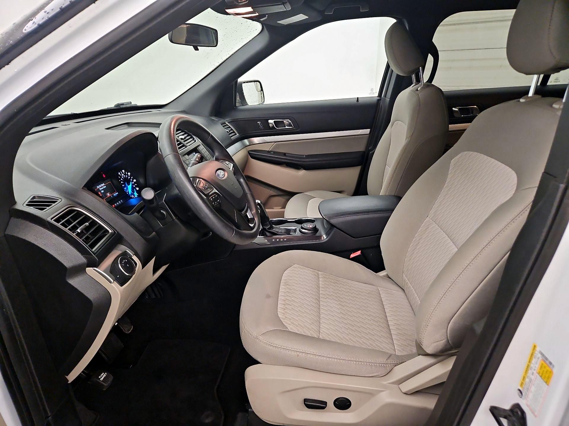 Thumbnail: 2019 Ford Explorer - 11