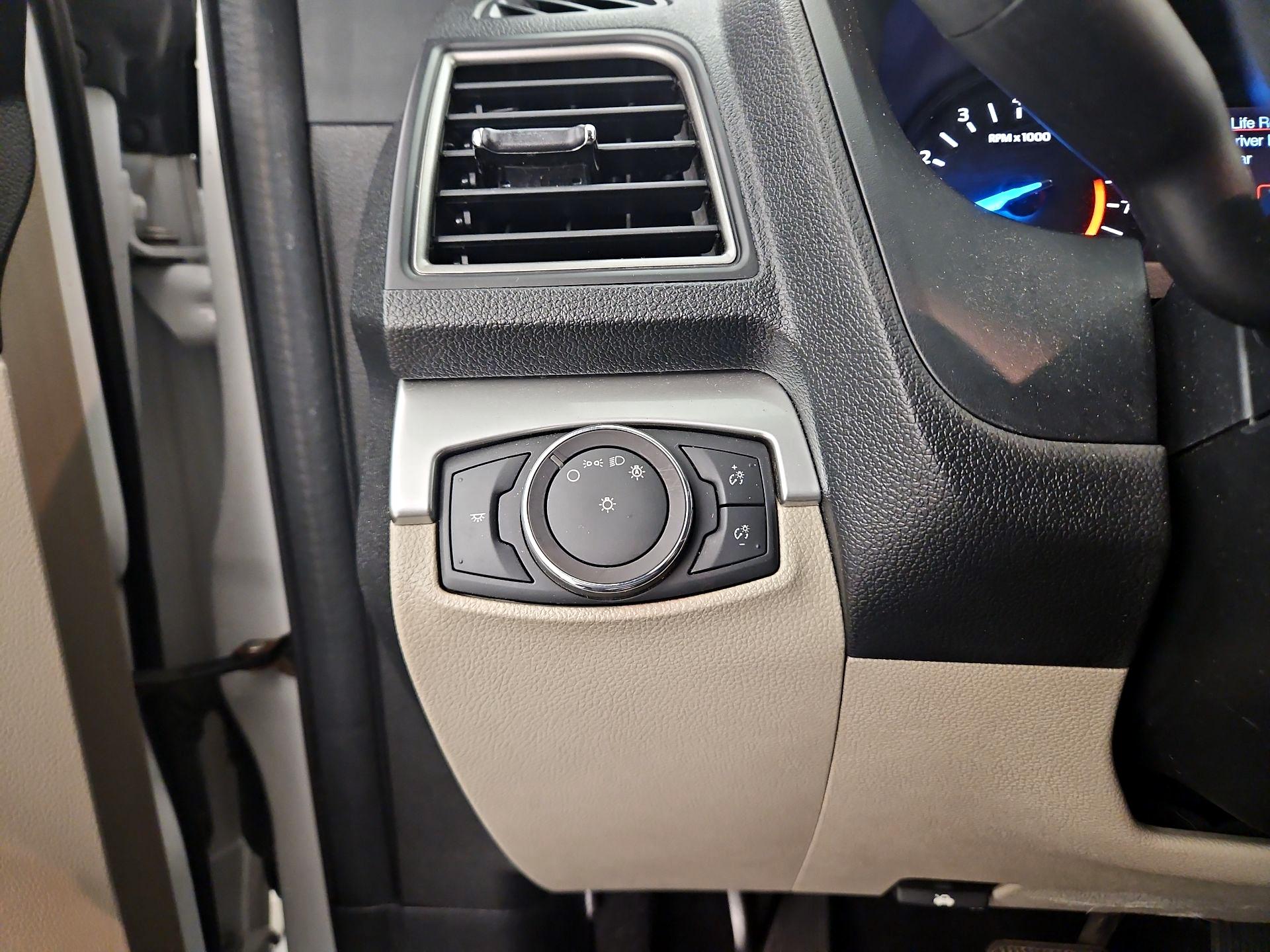 Thumbnail: 2019 Ford Explorer - 13