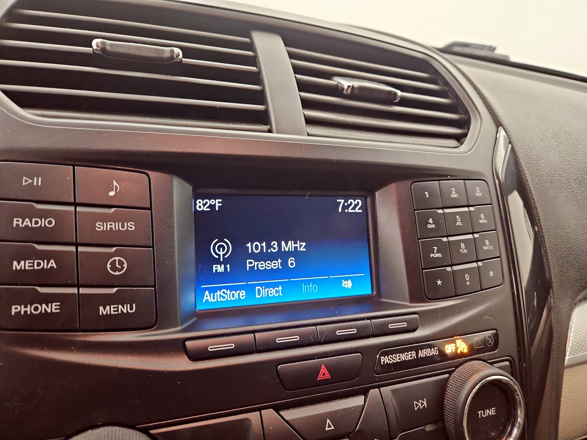 Thumbnail: 2019 Ford Explorer - 15