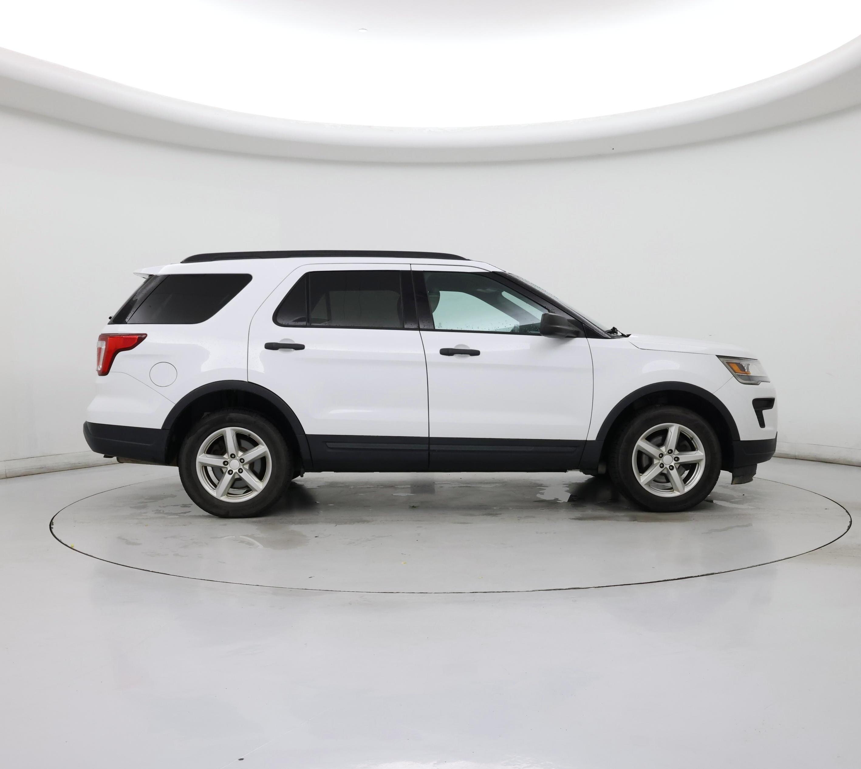 Thumbnail: 2019 Ford Explorer - 7