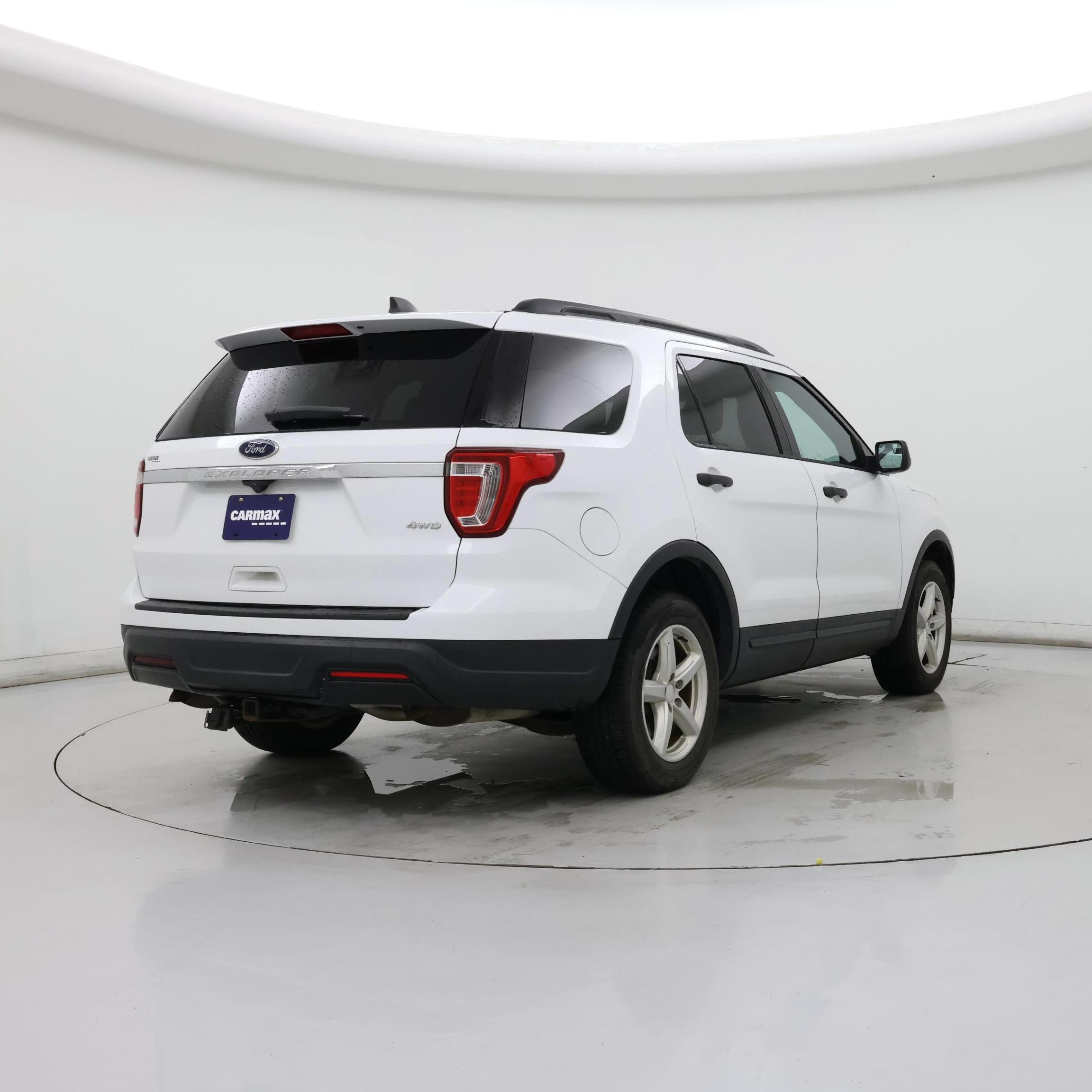 Thumbnail: 2019 Ford Explorer - 8