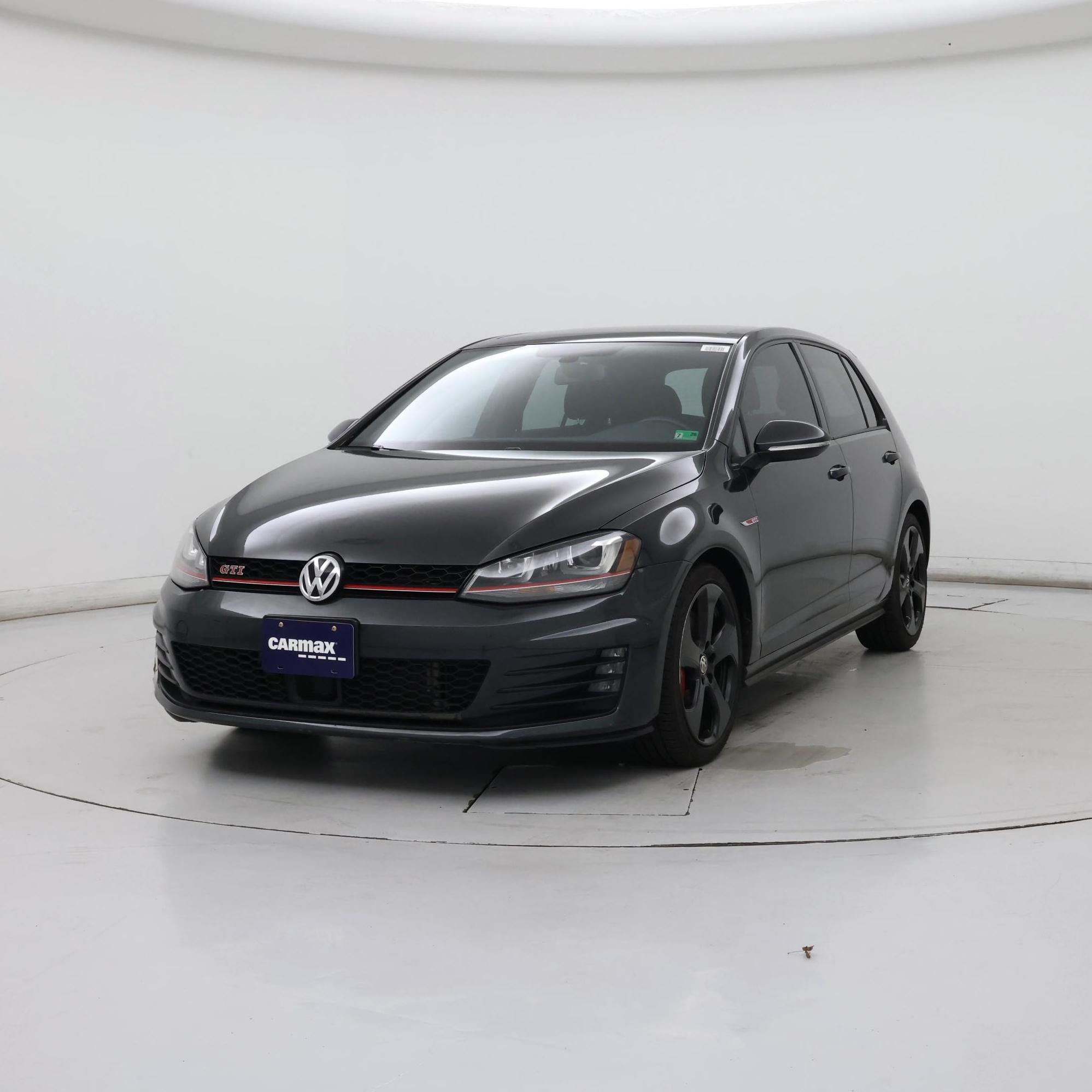 Thumbnail: 2017 Volkswagen Golf - 4