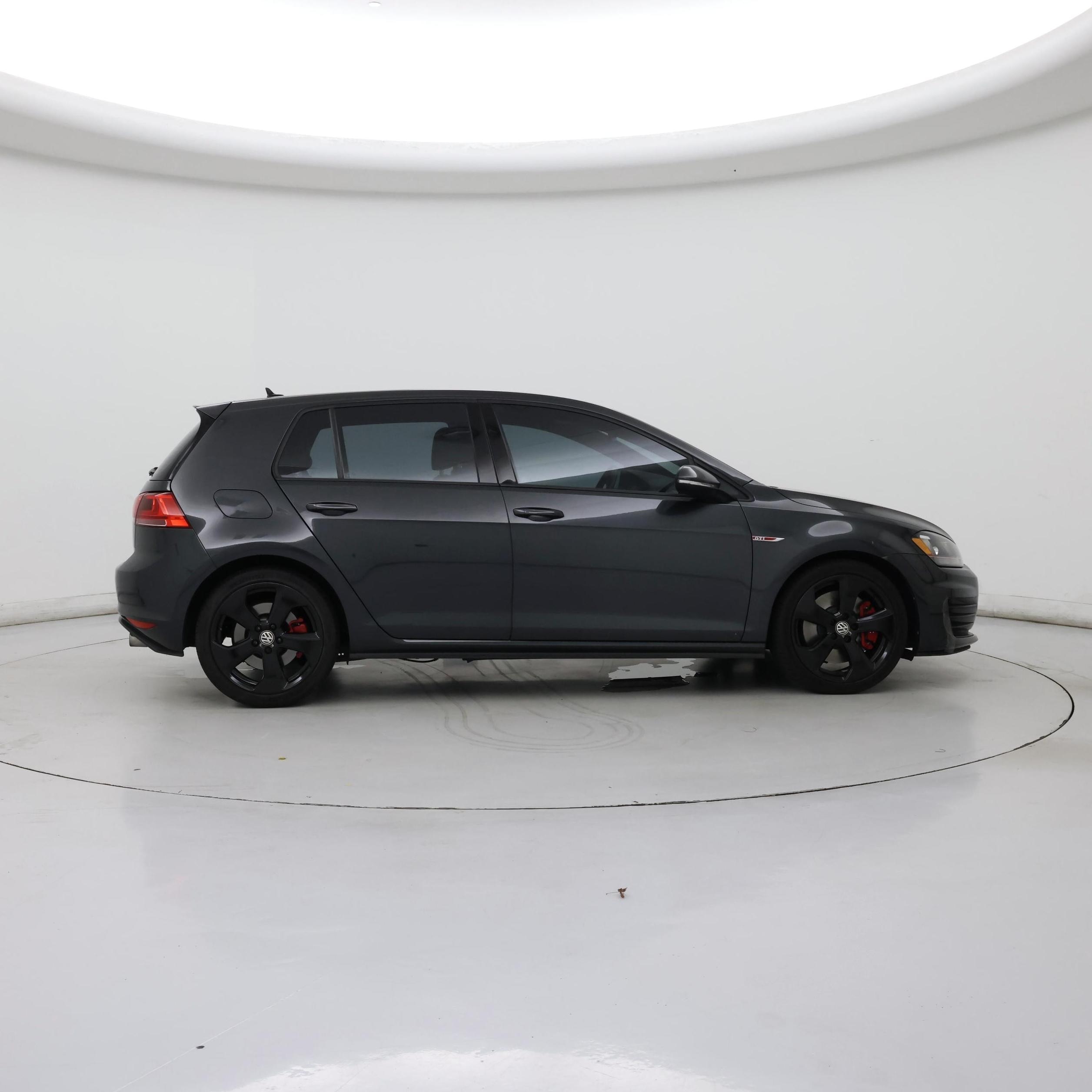 Thumbnail: 2017 Volkswagen Golf - 7
