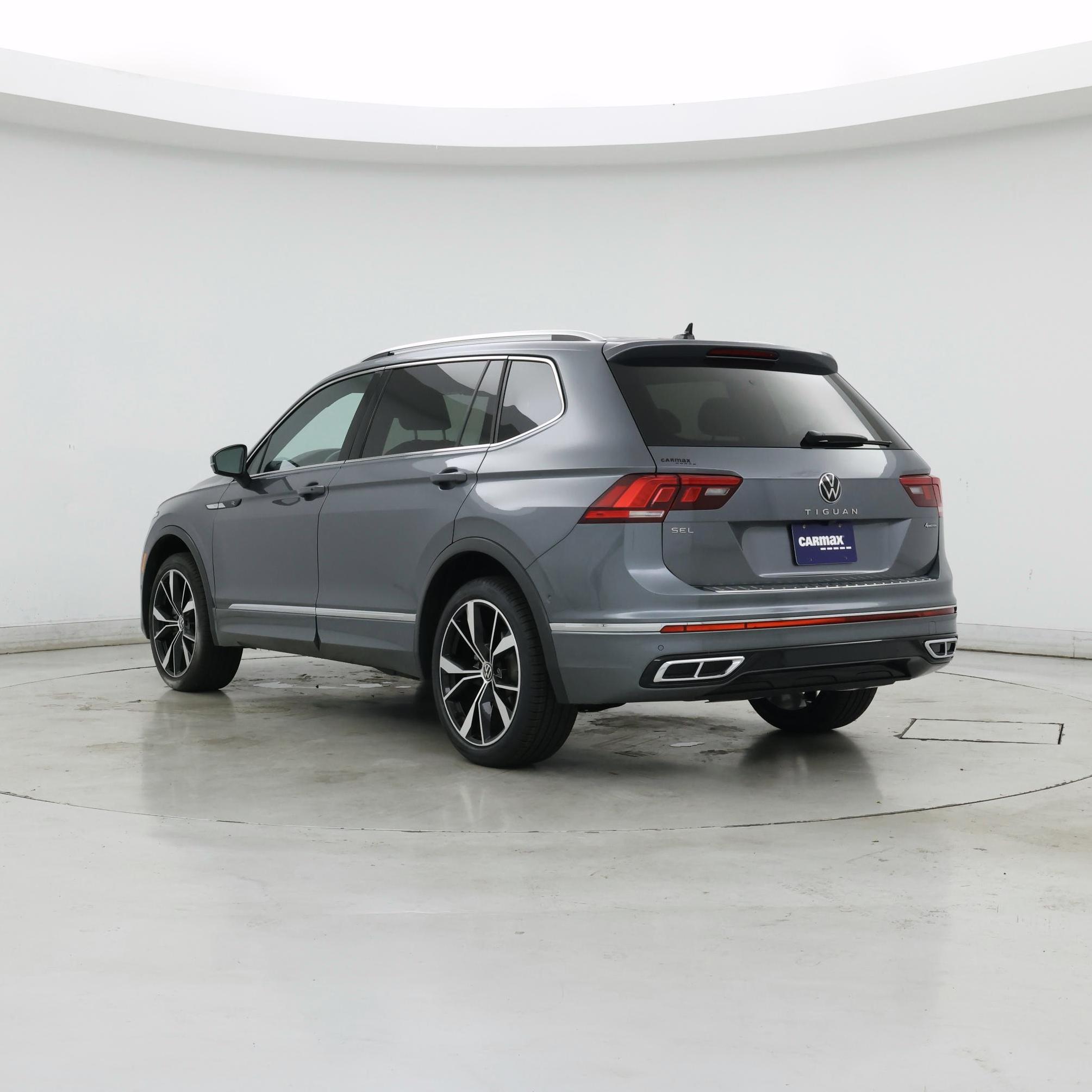 Thumbnail: 2022 Volkswagen Tiguan - 2