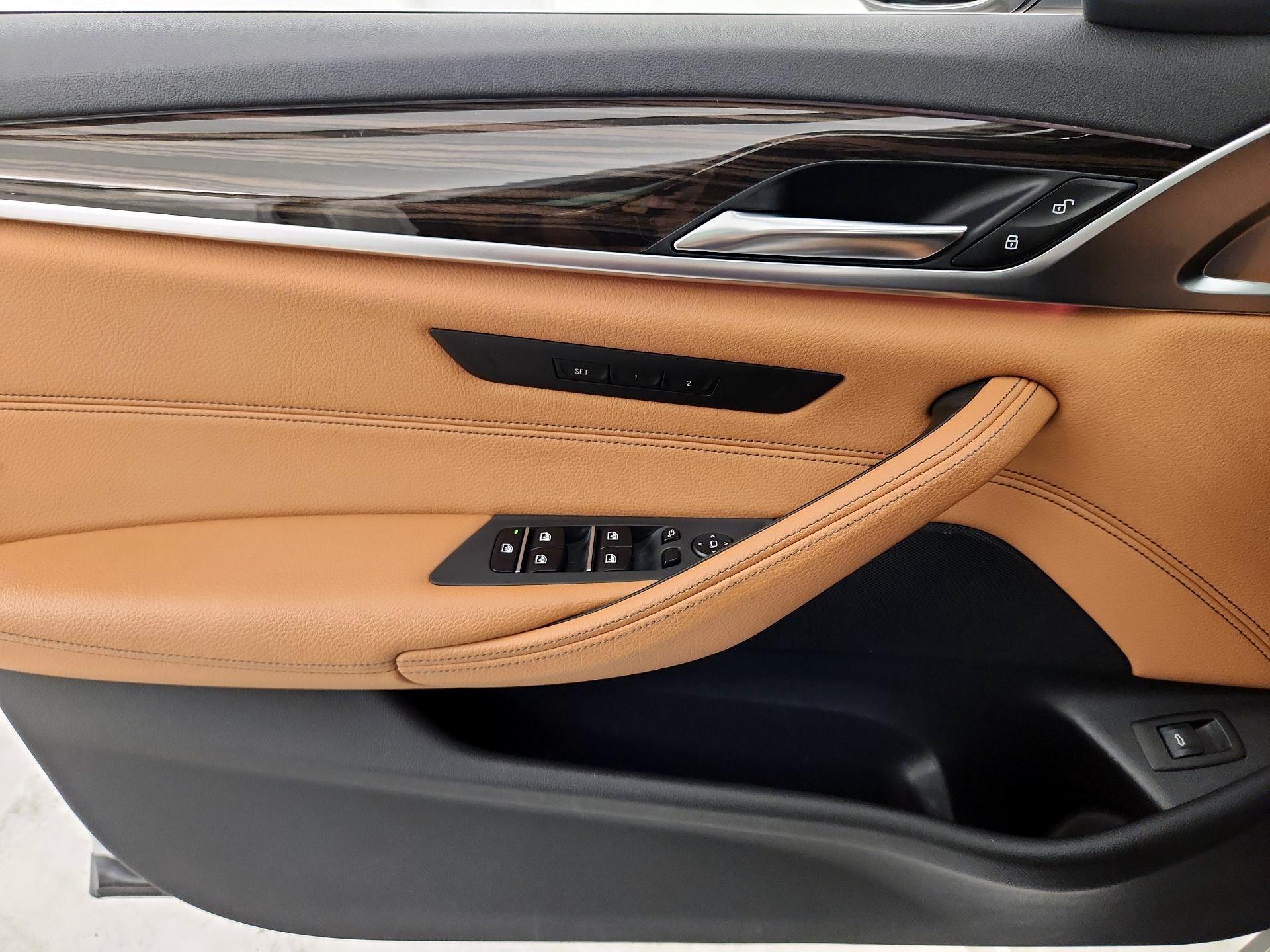Thumbnail: 2019 BMW 5 Series - 12
