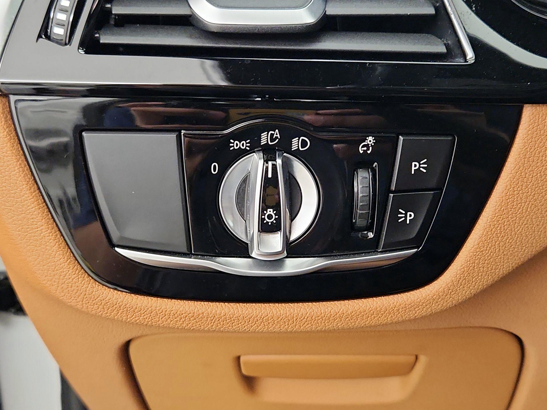 Thumbnail: 2019 BMW 5 Series - 13