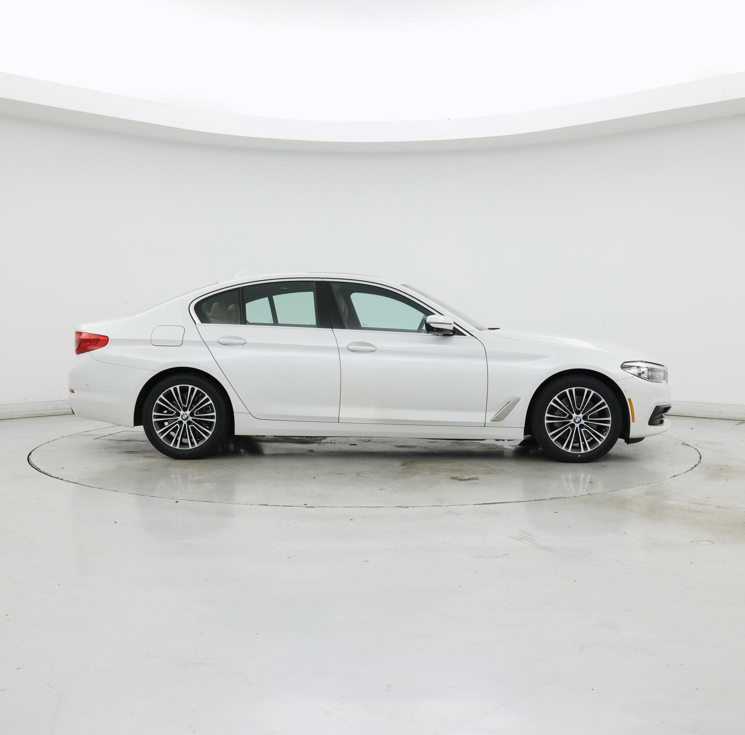 Thumbnail: 2019 BMW 5 Series - 7