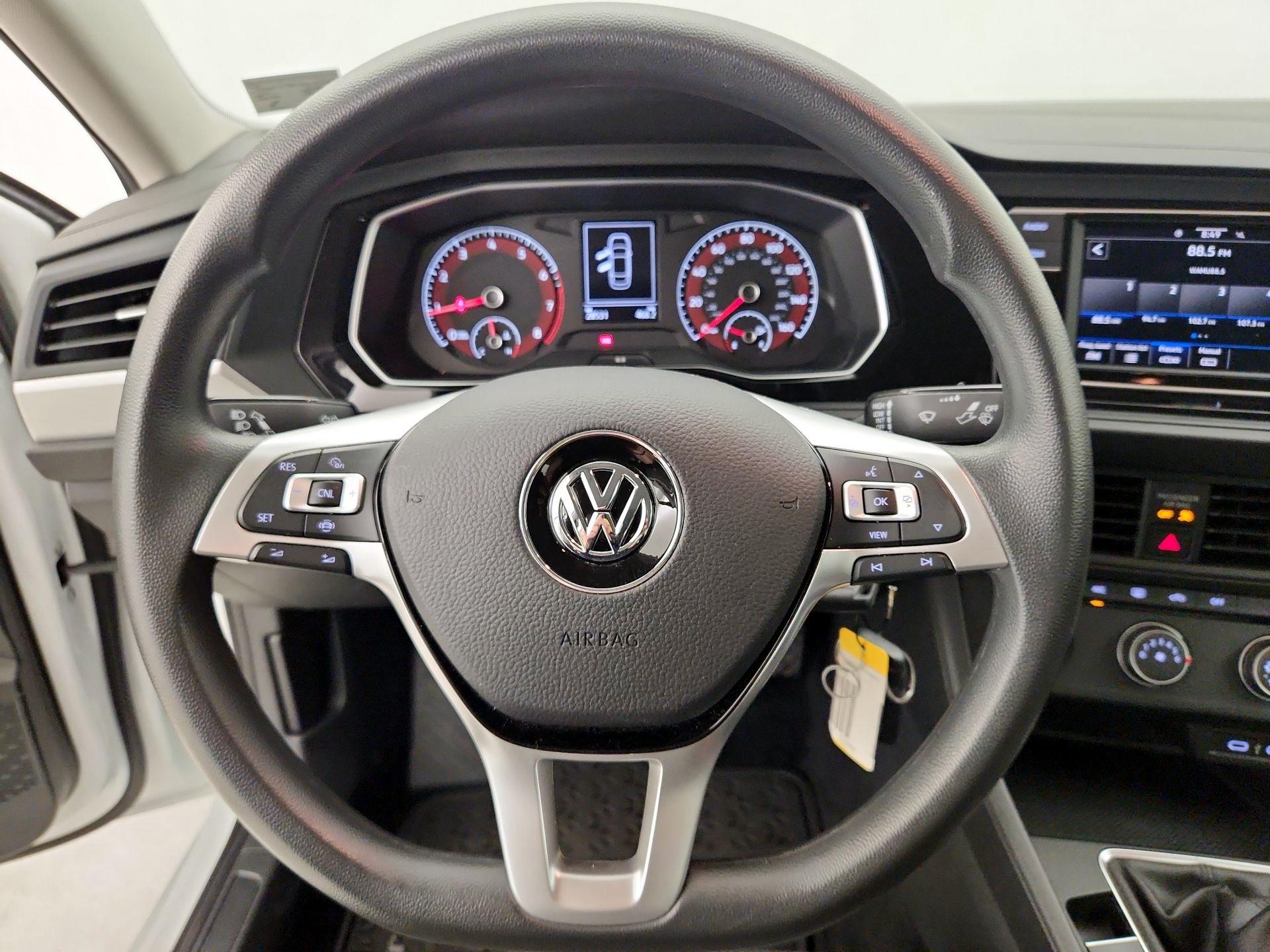 Thumbnail: 2021 Volkswagen Jetta - 10