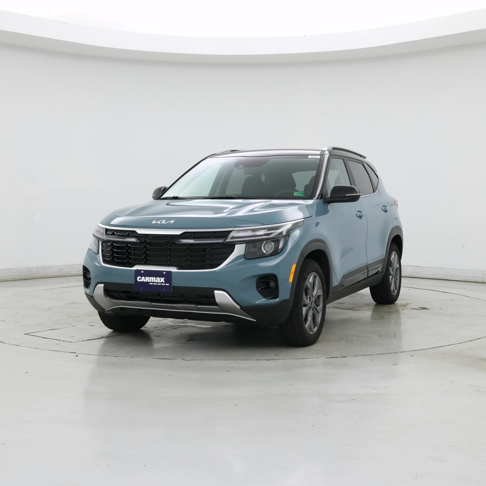 Thumbnail: 2024 Kia Seltos - 4