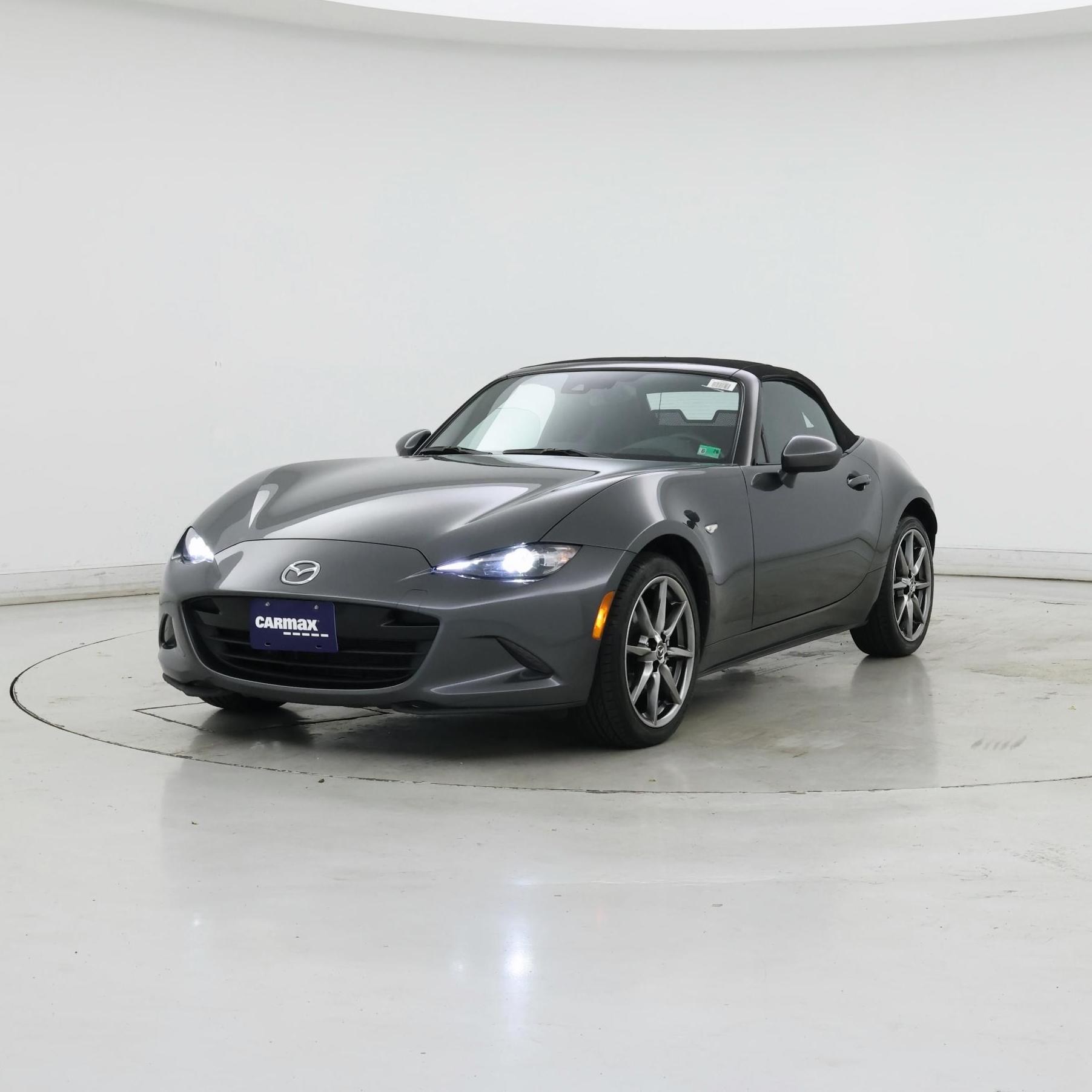 Thumbnail: 2022 Mazda MX-5 Miata - 4