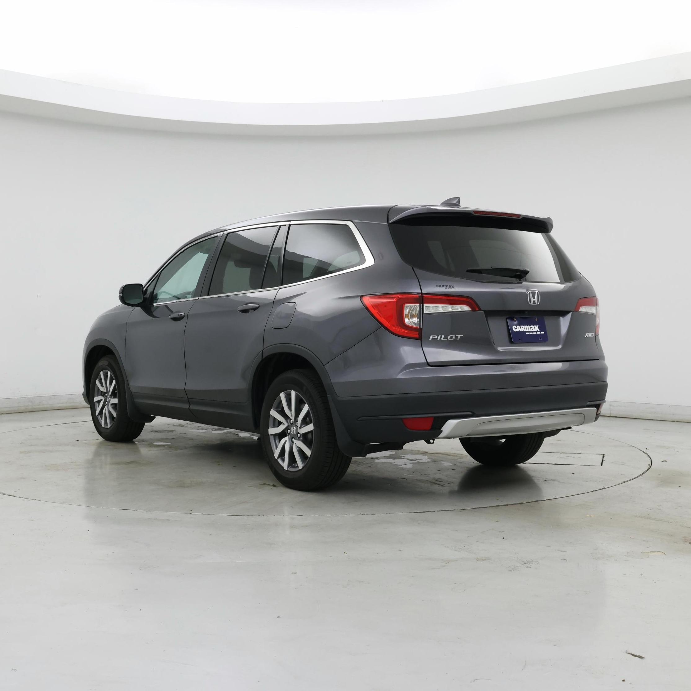 Thumbnail: 2019 Honda Pilot - 2
