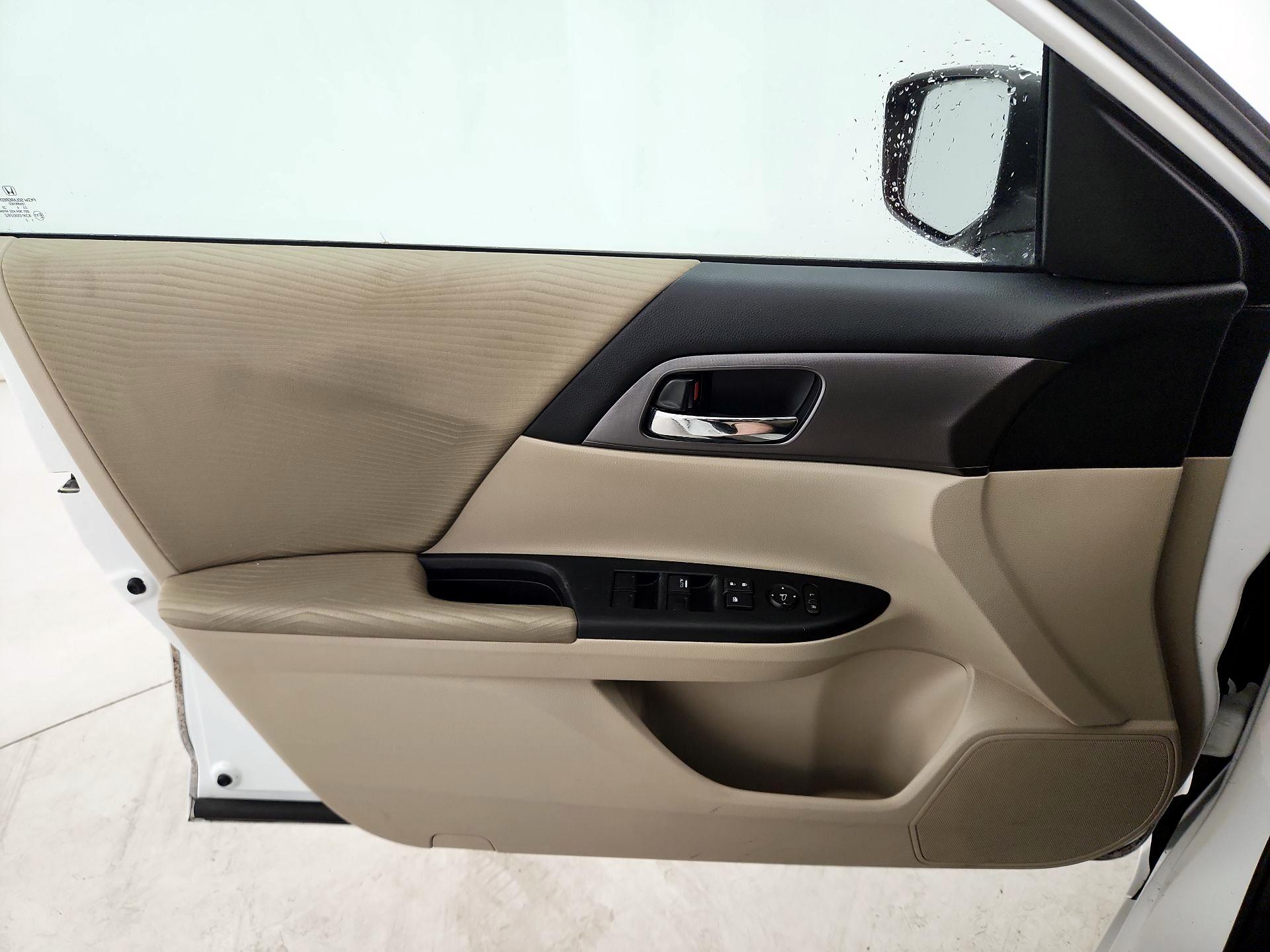 Thumbnail: 2014 Honda Accord - 12