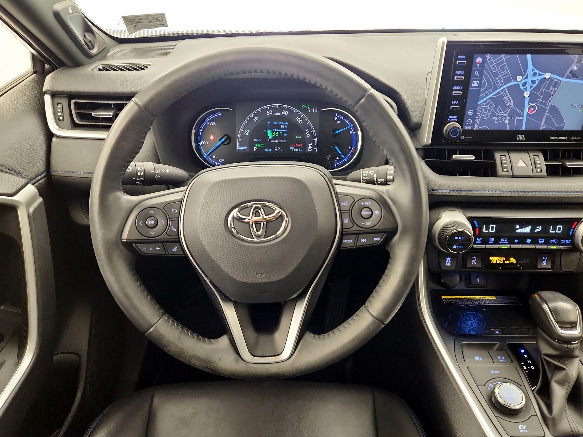 Thumbnail: 2020 Toyota RAV4 - 10