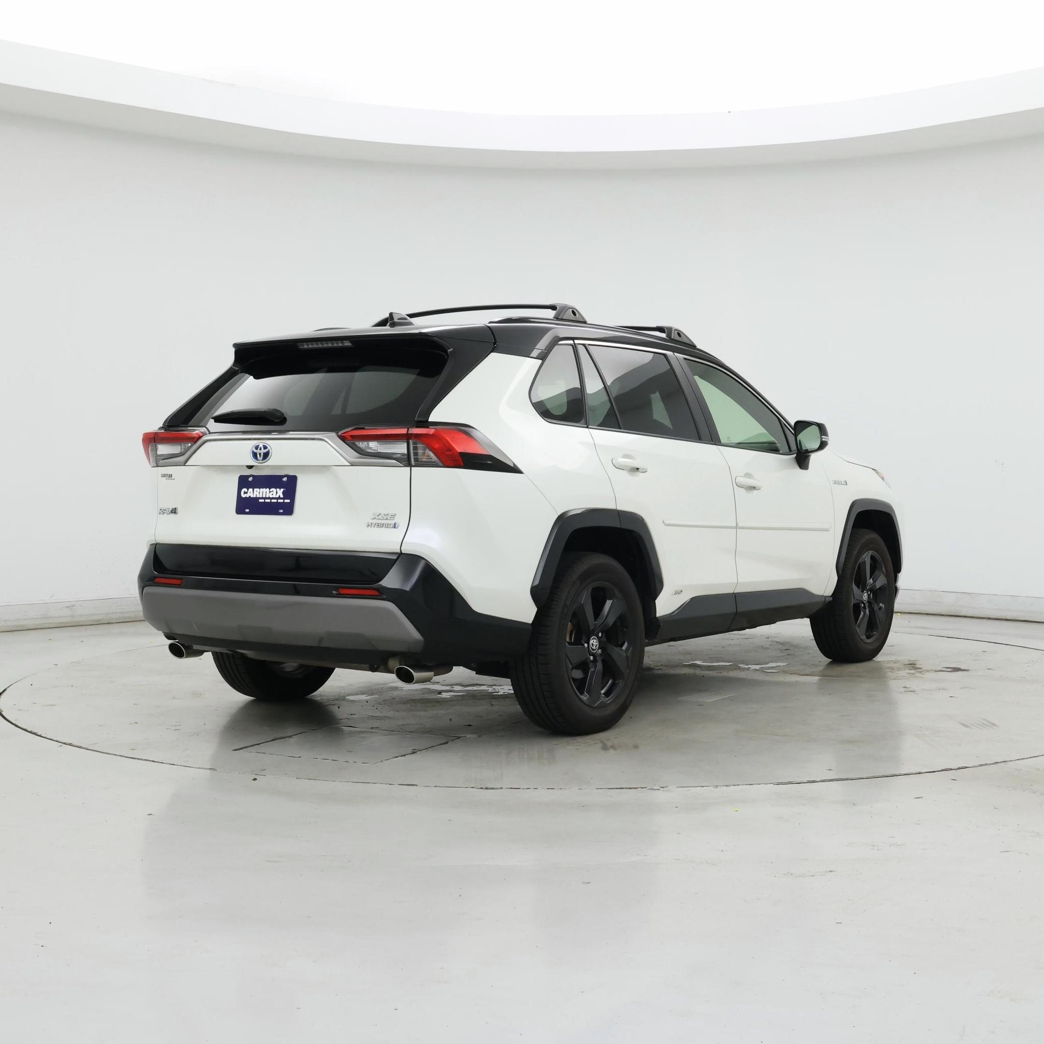 Thumbnail: 2020 Toyota RAV4 - 8