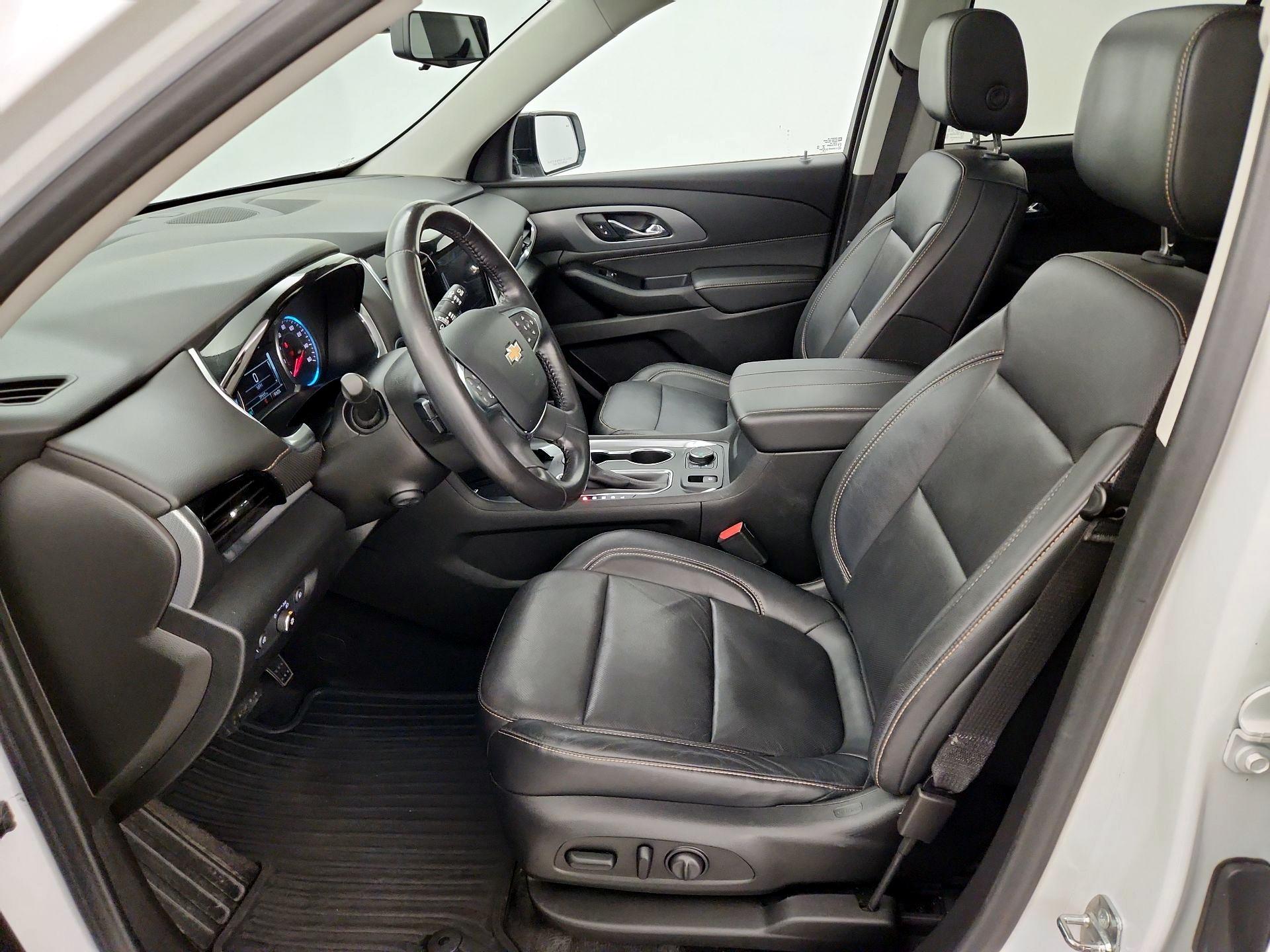 Thumbnail: 2019 Chevrolet Traverse - 11