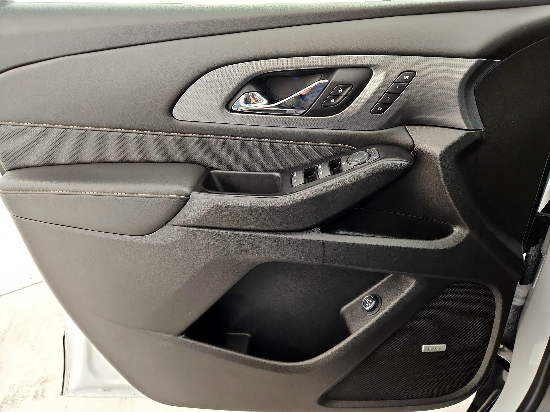 Thumbnail: 2019 Chevrolet Traverse - 12