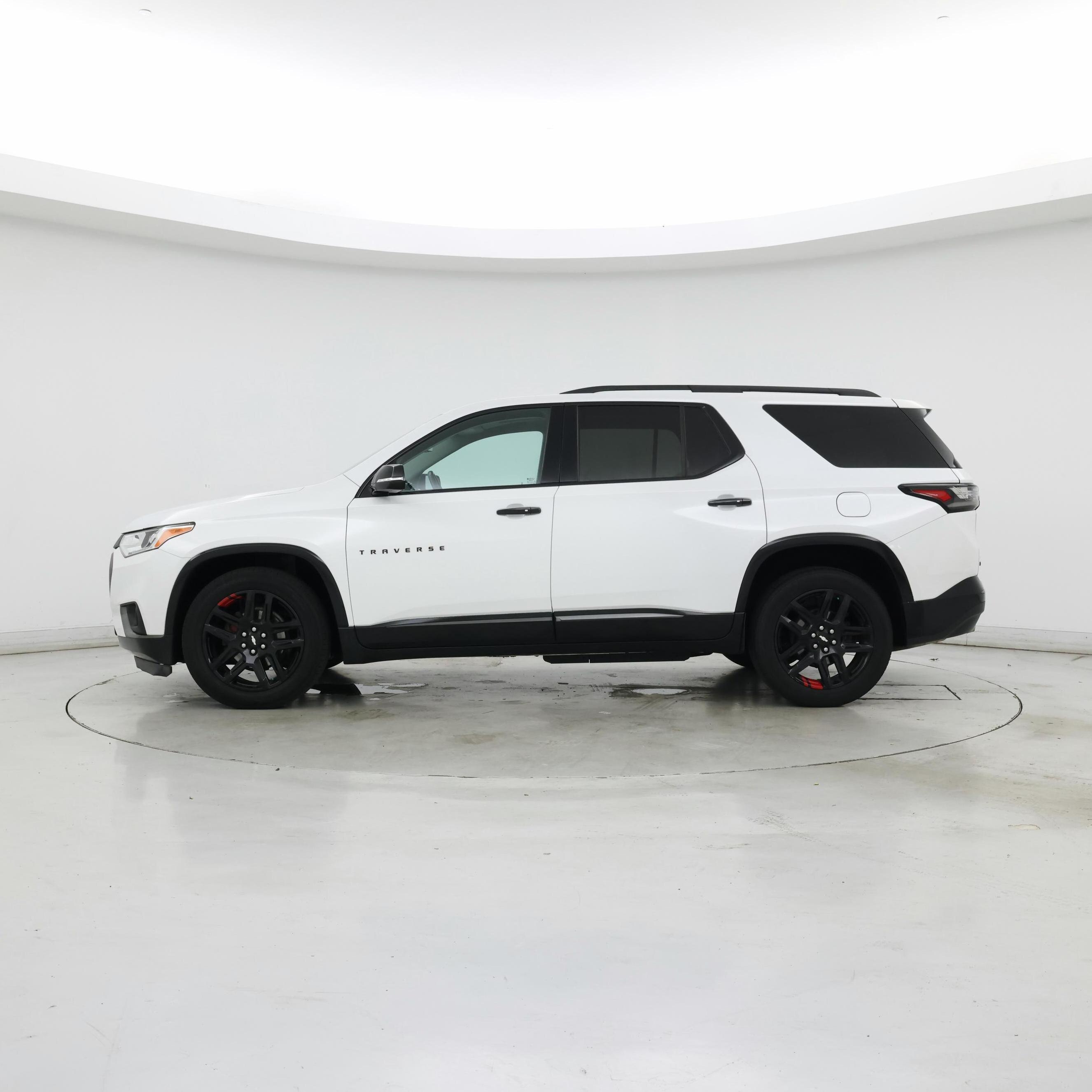 Thumbnail: 2019 Chevrolet Traverse - 3