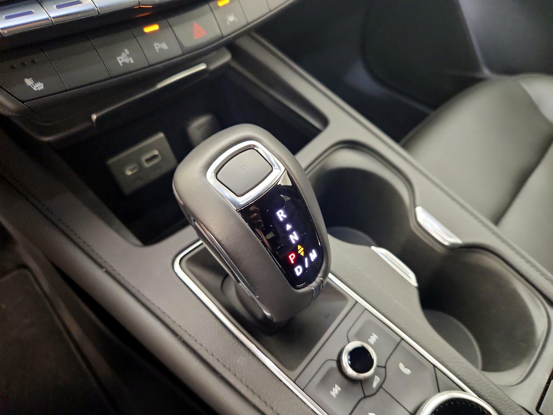 Thumbnail: 2019 Cadillac XT4 - 17