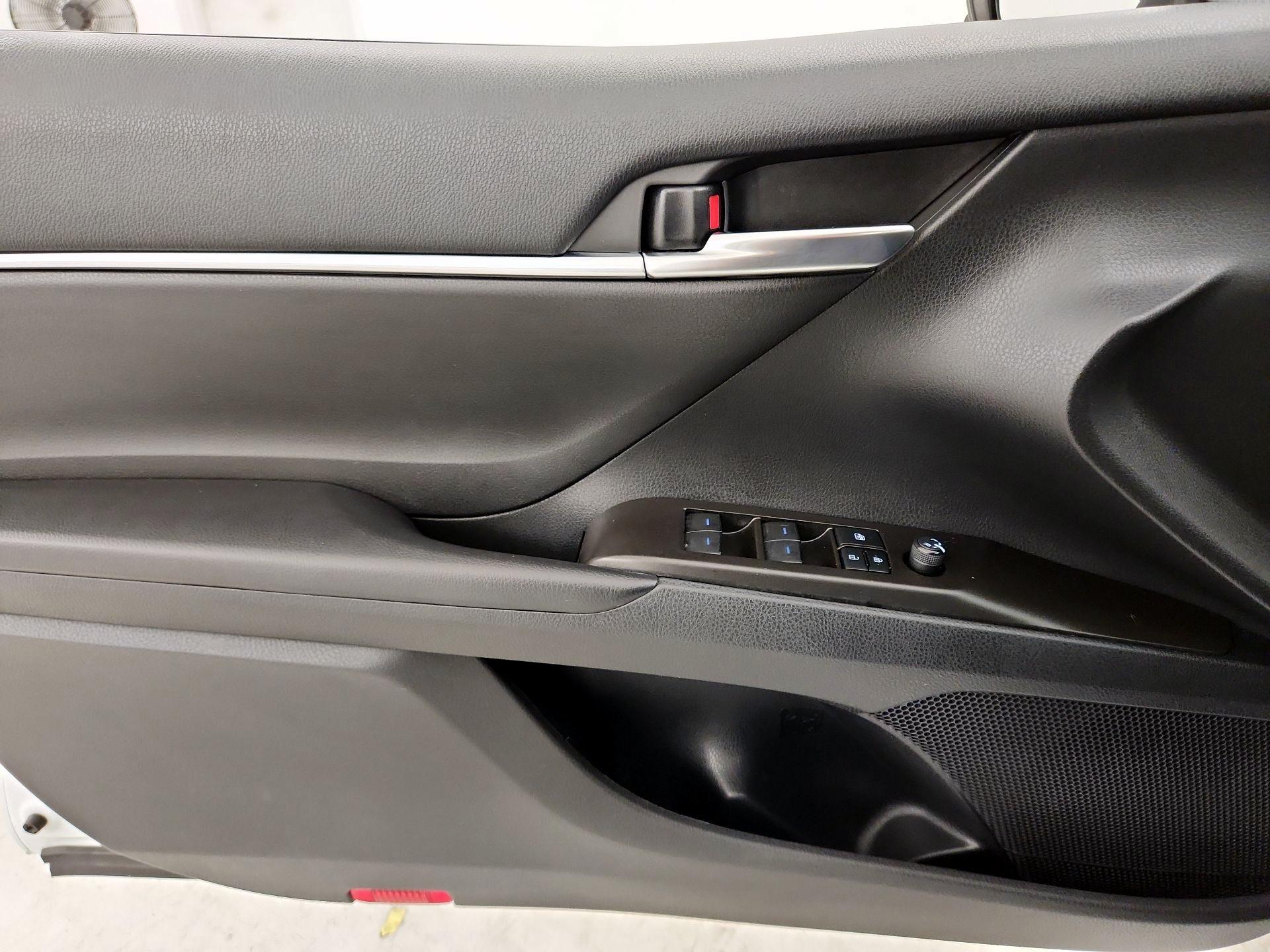 Thumbnail: 2021 Toyota Camry - 12