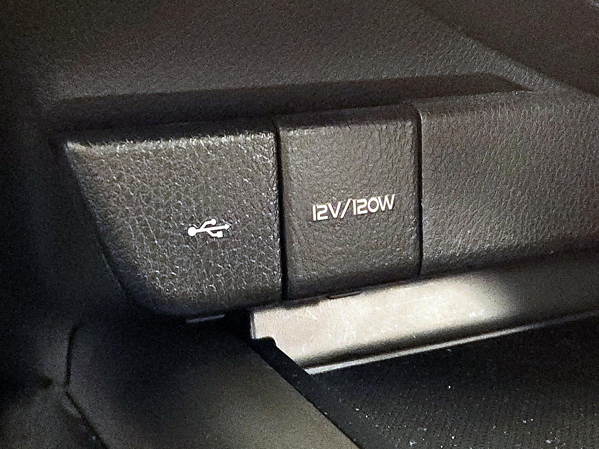 Thumbnail: 2021 Toyota Camry - 18