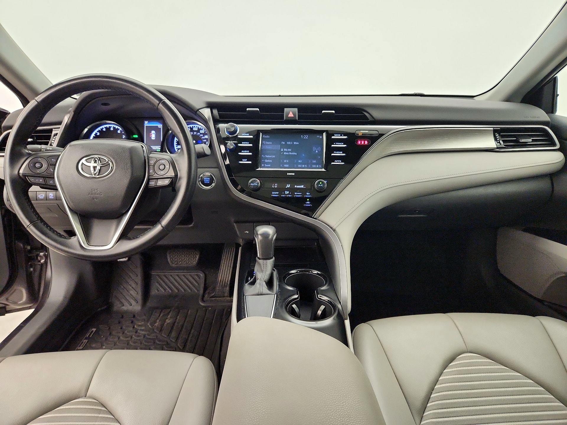 Thumbnail: 2020 Toyota Camry - 9