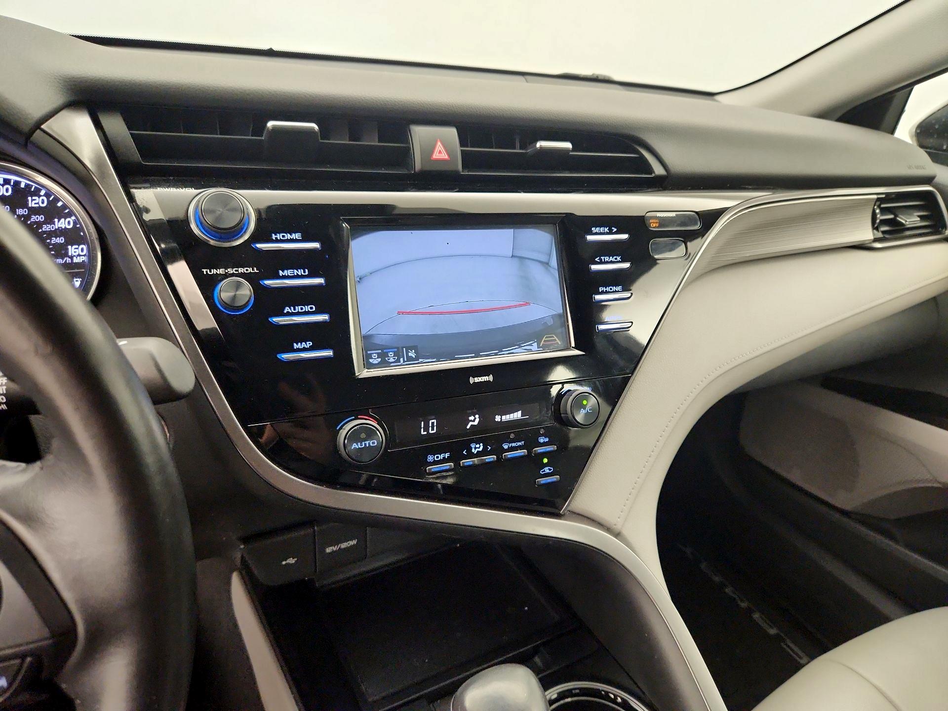Thumbnail: 2020 Toyota Camry - 14