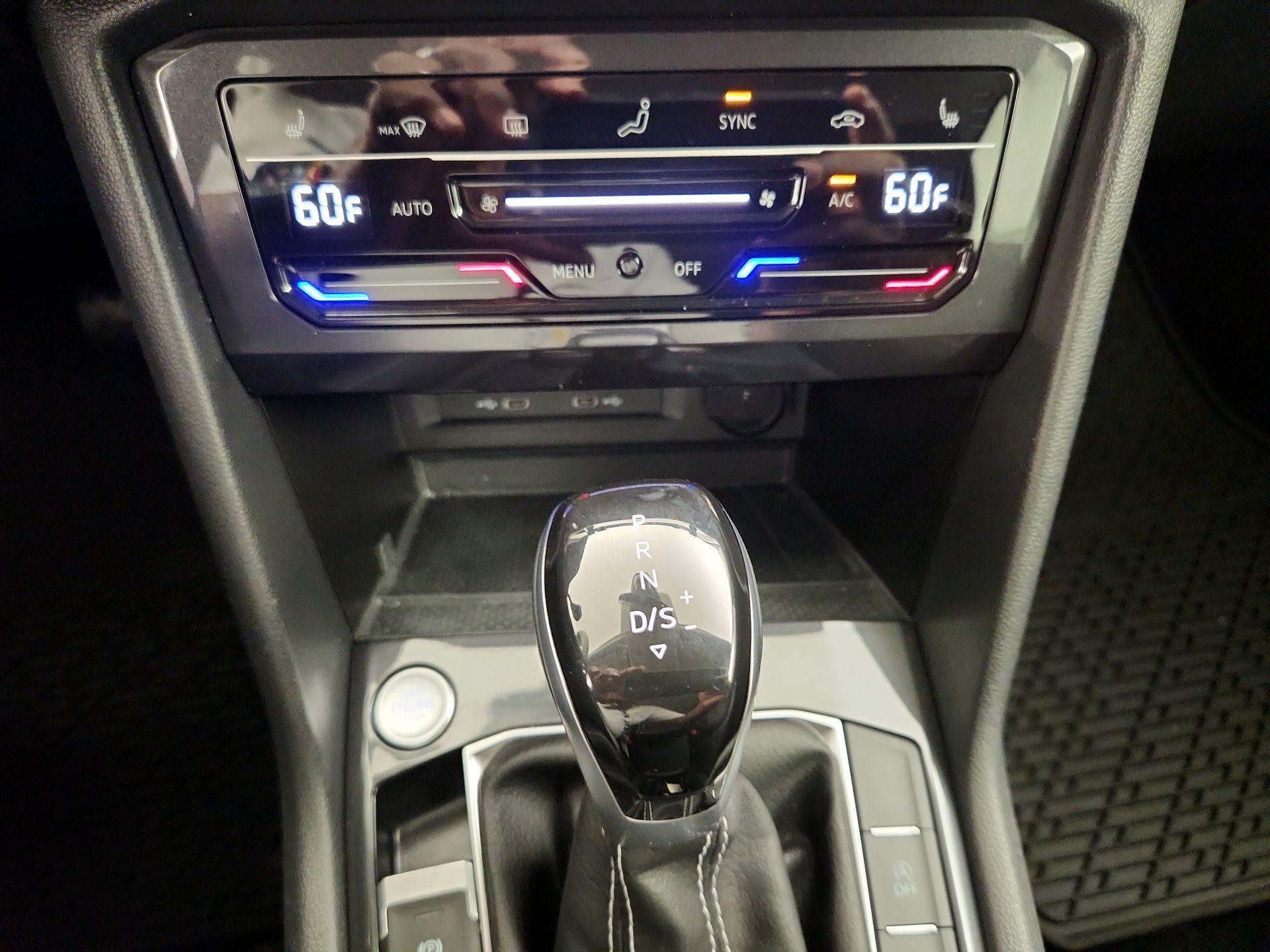 Thumbnail: 2024 Volkswagen Tiguan - 16