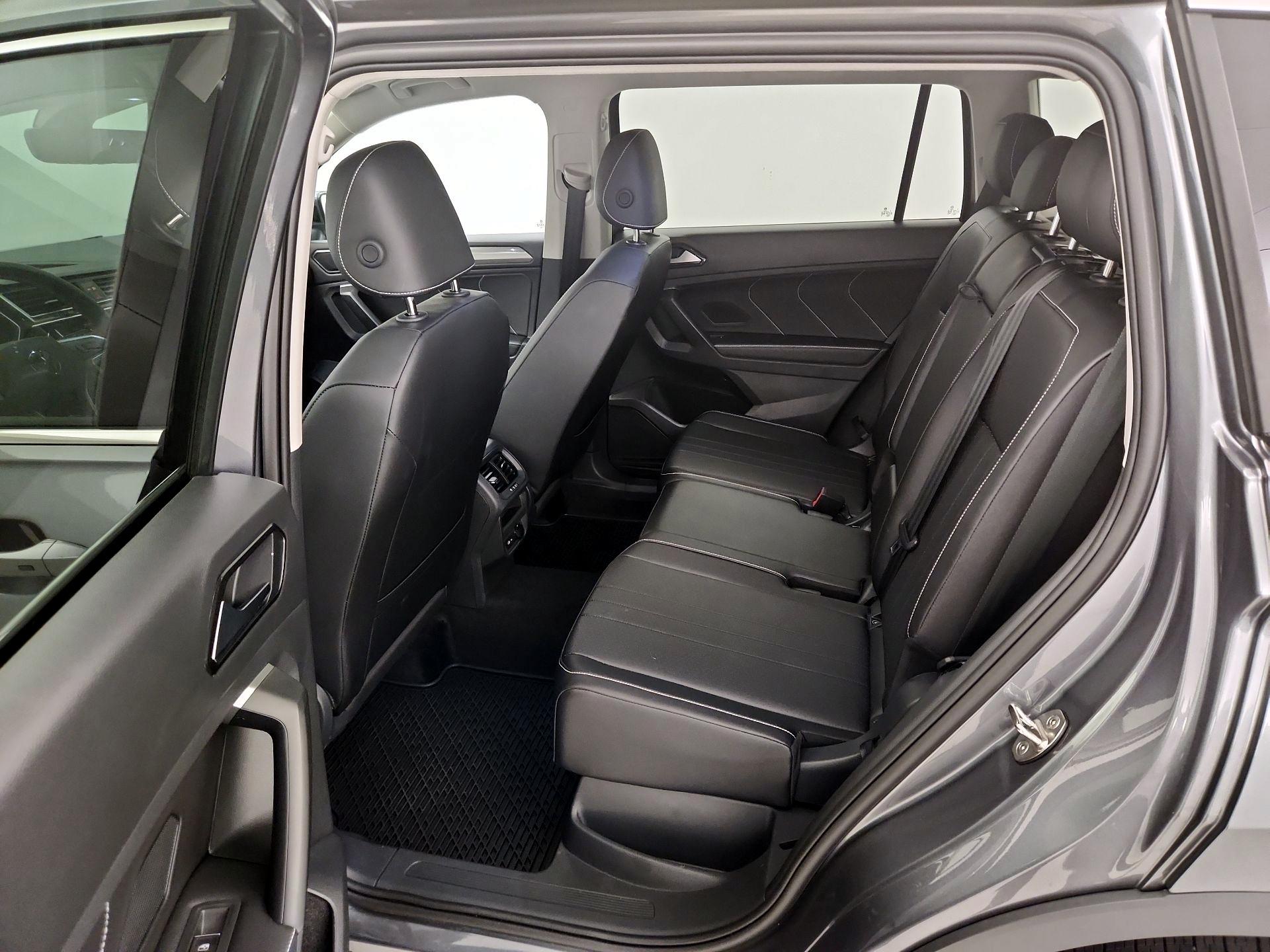 Thumbnail: 2024 Volkswagen Tiguan - 19