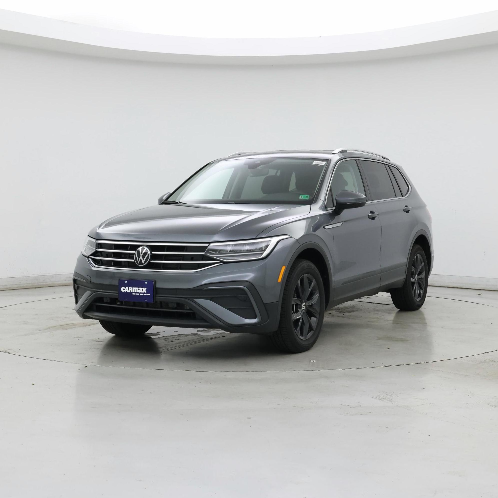 Thumbnail: 2024 Volkswagen Tiguan - 4