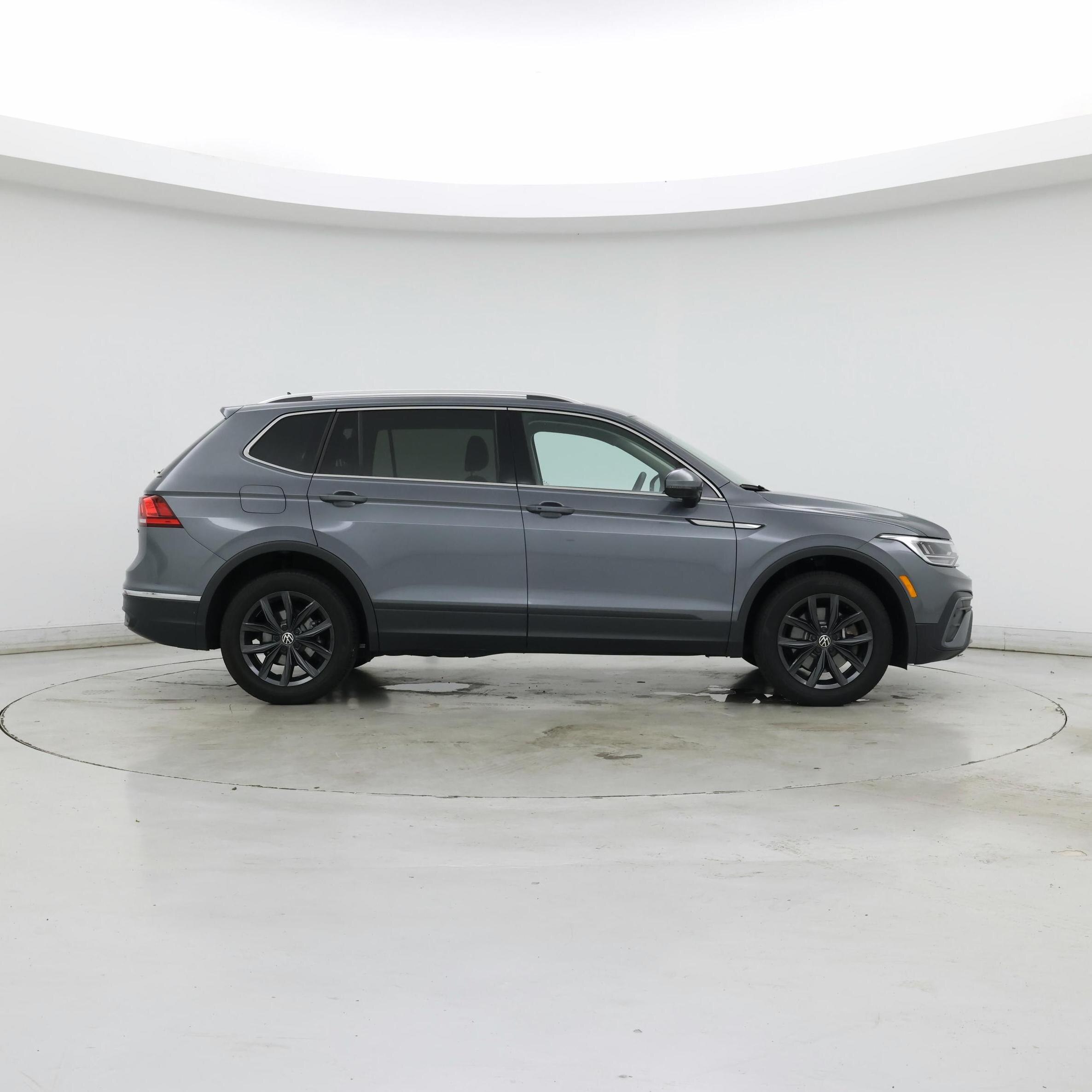 Thumbnail: 2024 Volkswagen Tiguan - 7